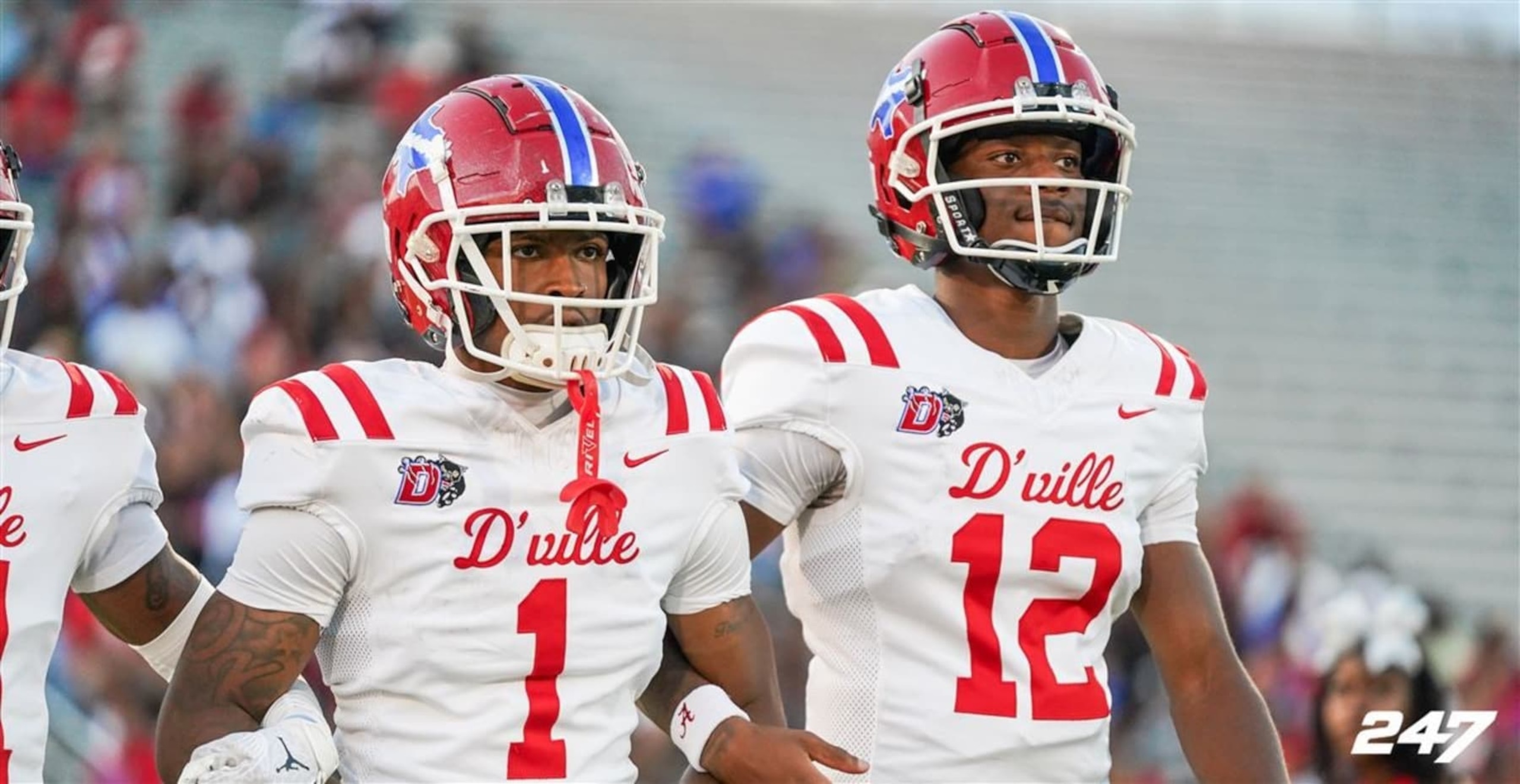 Duncanville (Texas) High School teammates Dakorien Moore -- an Oregon WR commit -- and Keelon Russell -- an Alabama QB commit -- could have a major collegiate impact in '25. Duncanville (Texas) High School teammates Dakorien Moore -- an Oregon WR commit -- and Keelon Russell -- an Alabama QB commit -- could have a major collegiate impact in '25.