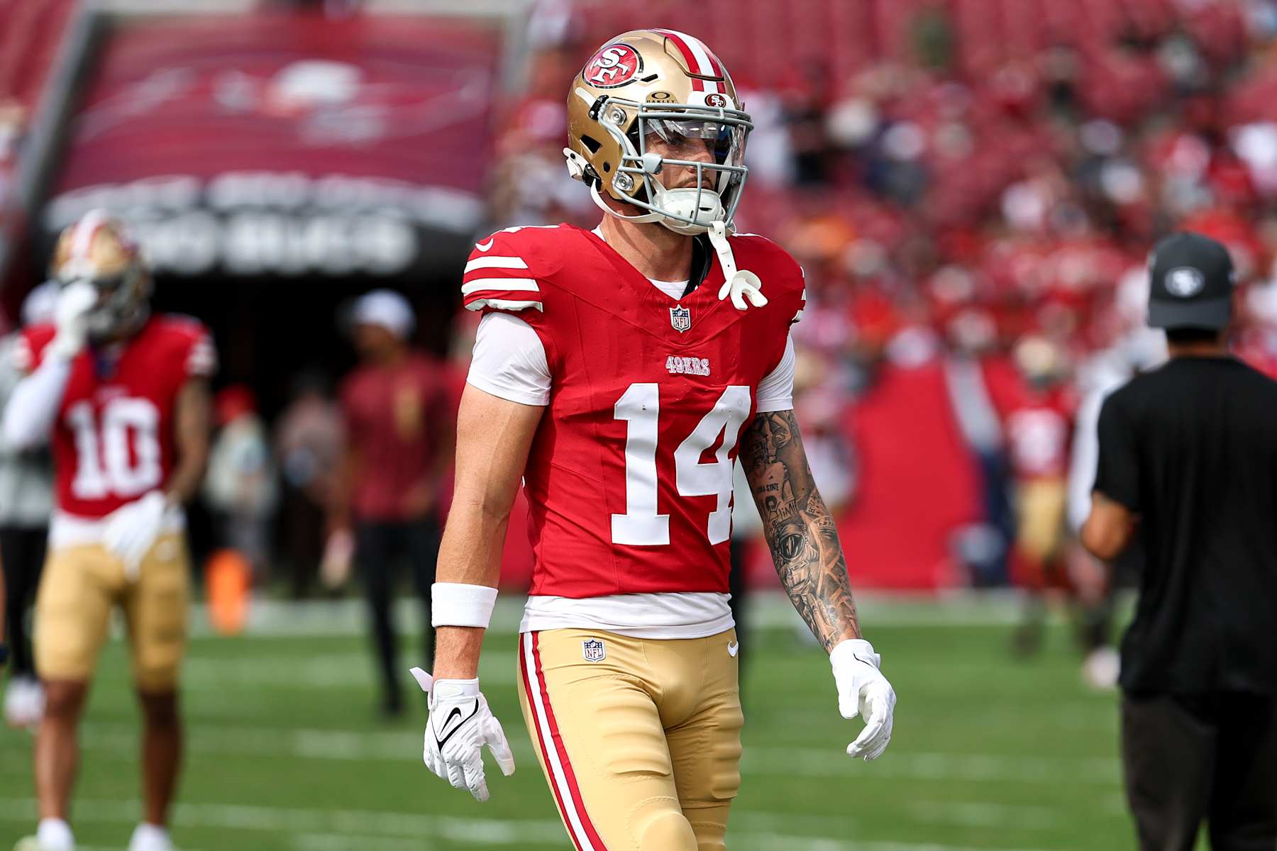 TAMPA, FLORIDA - NOVEMBER 10: Ricky Pearsall #14 of the San Francisco 49ers warms up prior to an NFL football game against the Tampa Bay Buccaneers at Raymond James Stadium on November 10, 2024 in Tampa, Florida. (Photo by Kevin Sabitus/Getty Images)