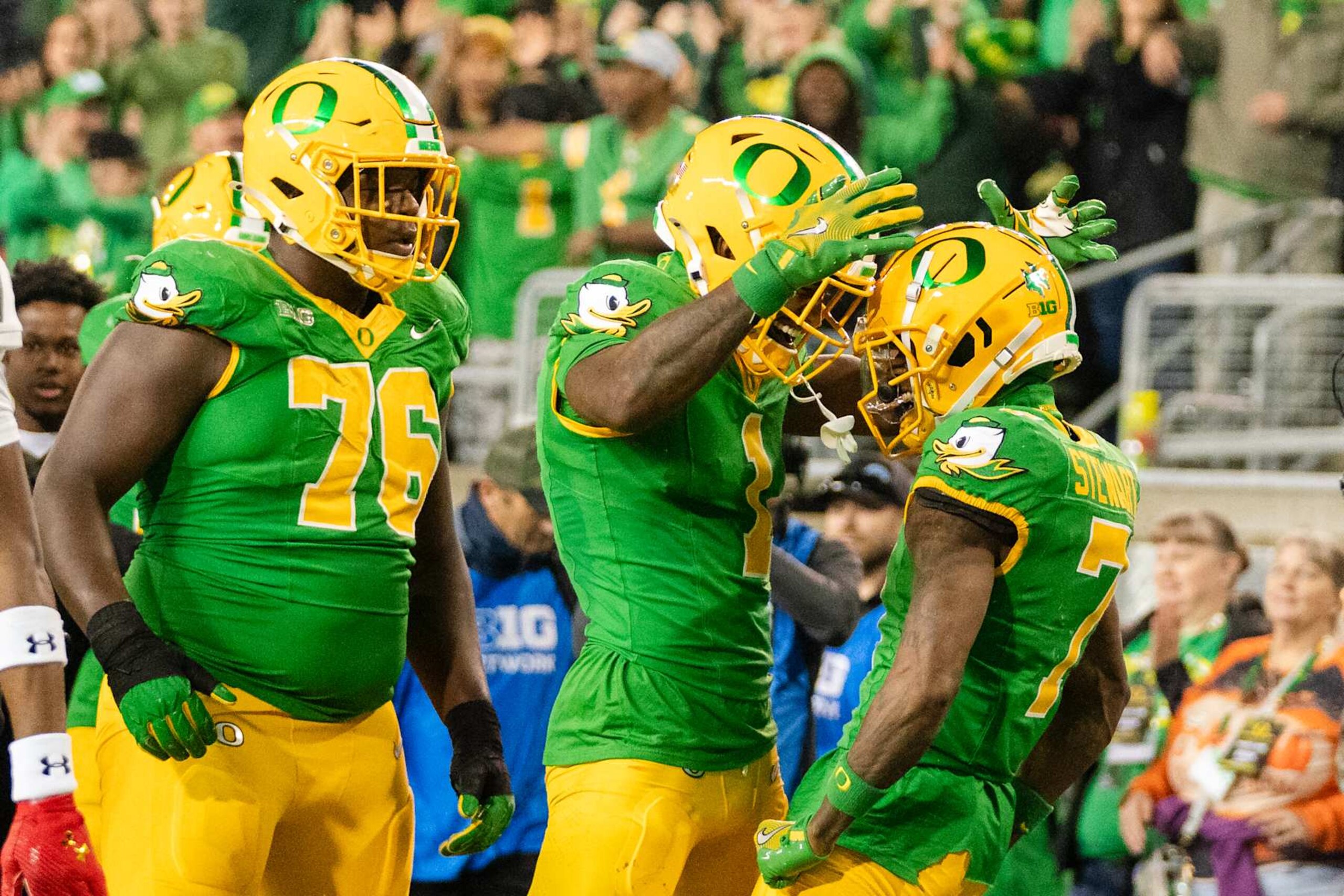 EUGENE, OREGON - NOVEMBER 9: Wide receiver Traeshon Holden #1 reacts after a touchdown by Evan Stewart #7 of the Oregon Ducks during the second half of the game against the Maryland Terrapins at Autzen Stadium on November 9, 2024 in Eugene, Oregon. (Photo by Ali Gradischer/Getty Images) EUGENE, OREGON - NOVEMBER 9: Wide receiver Traeshon Holden #1 reacts after a touchdown by Evan Stewart #7 of the Oregon Ducks during the second half of the game against the Maryland Terrapins at Autzen Stadium on November 9, 2024 in Eugene, Oregon. (Photo by Ali Gradischer/Getty Images)