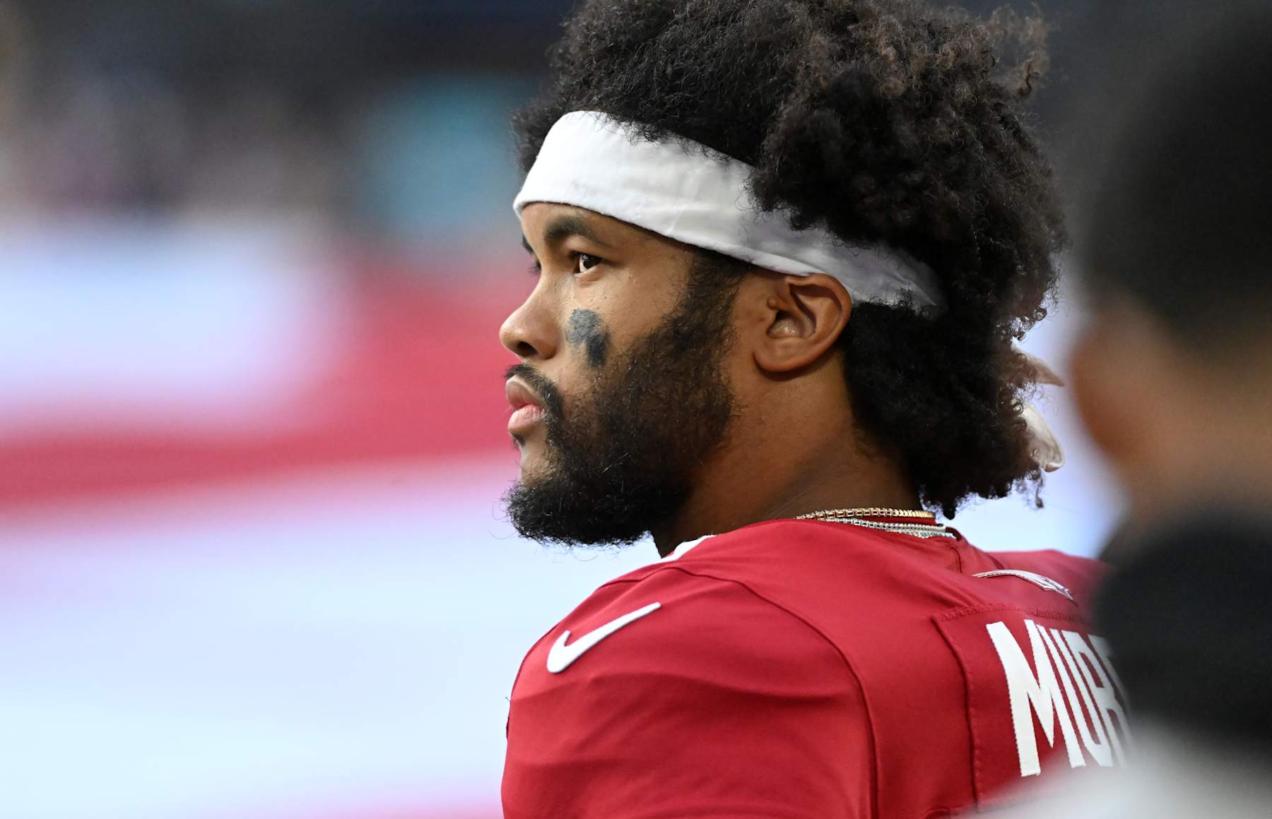 GLENDALE, ARIZONA - NOVEMBER 10: Kyler Murray #1 of the Arizona Cardinals prepares for a game against the New York Jets at State Farm Stadium on November 10, 2024 in Glendale, Arizona. (Photo by Norm Hall/Getty Images)