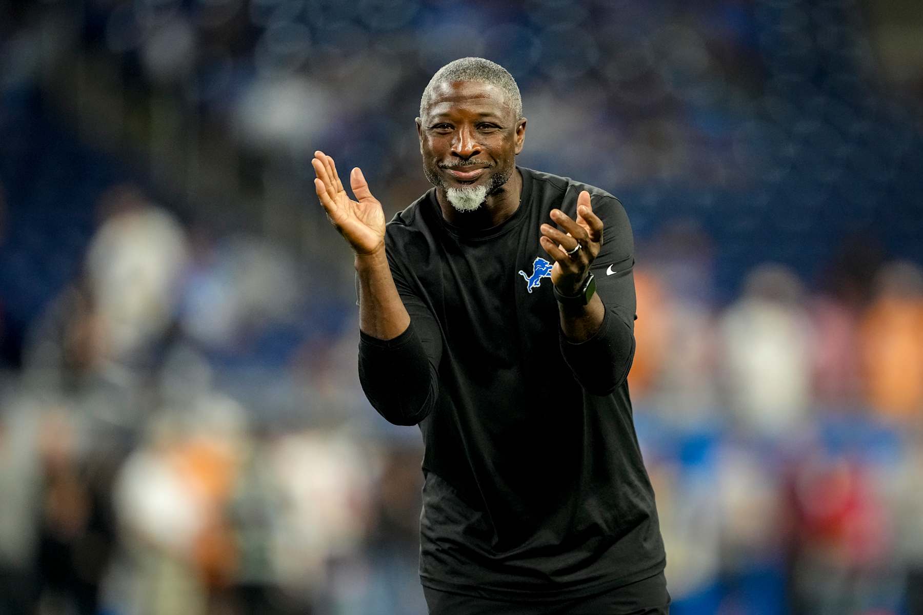 DETROIT, MICHIGAN - SEPTEMBER 15: Defensive coordinator Aaron Glenn of the Detroit Lions claps prior to a game against the Tampa Bay Buccaneers at Ford Field on September 15, 2024 in Detroit, Michigan. (Photo by Nic Antaya/Getty Images)