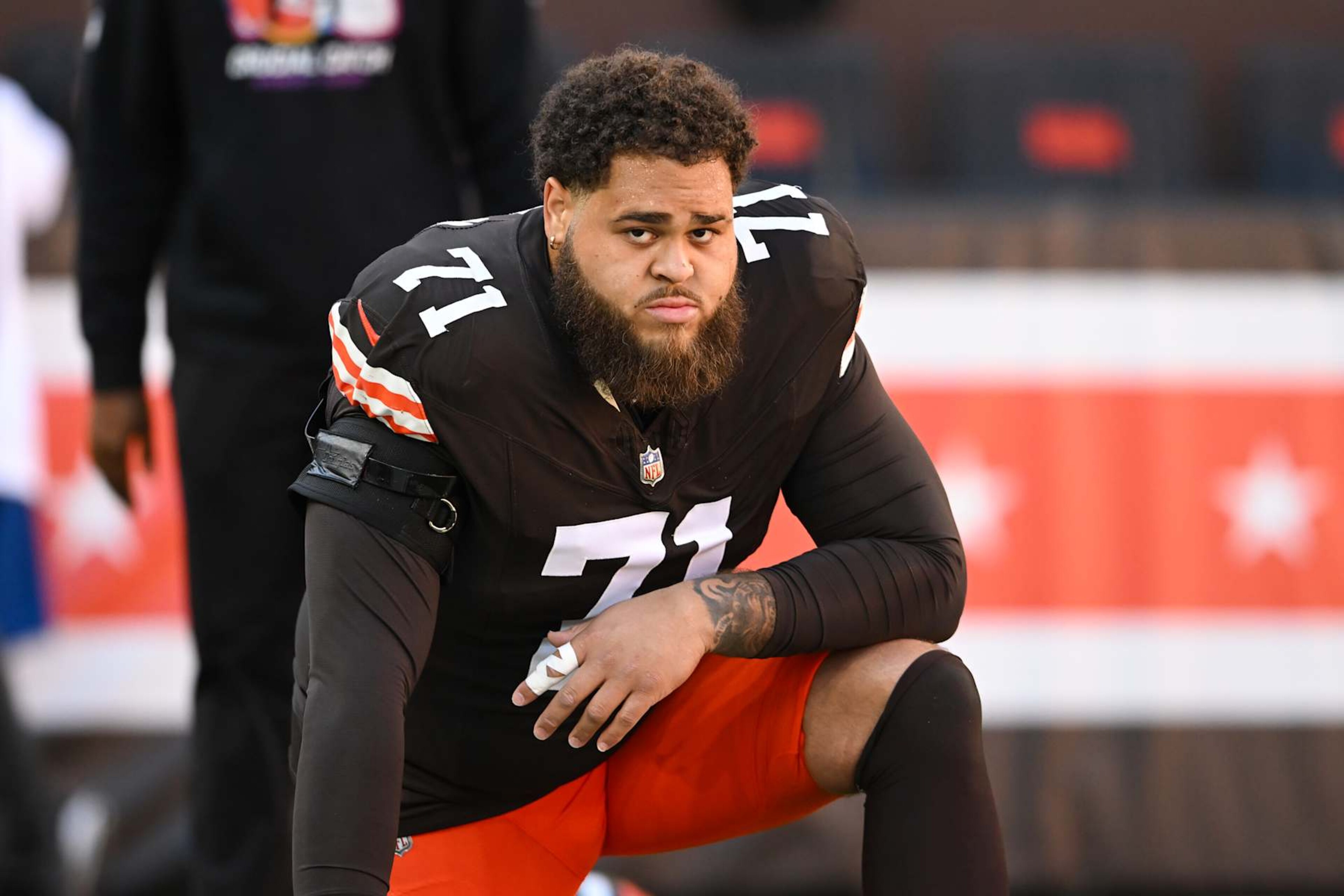 CLEVELAND, OHIO - OCTOBER 20: Jedrick Wills Jr. #71 of the Cleveland Browns looks on prior to a game against the Cincinnati Bengals at Huntington Bank Field on October 20, 2024 in Cleveland, Ohio. (Photo by Nick Cammett/Diamond Images via Getty Images) CLEVELAND, OHIO - OCTOBER 20: Jedrick Wills Jr. #71 of the Cleveland Browns looks on prior to a game against the Cincinnati Bengals at Huntington Bank Field on October 20, 2024 in Cleveland, Ohio. (Photo by Nick Cammett/Diamond Images via Getty Images)