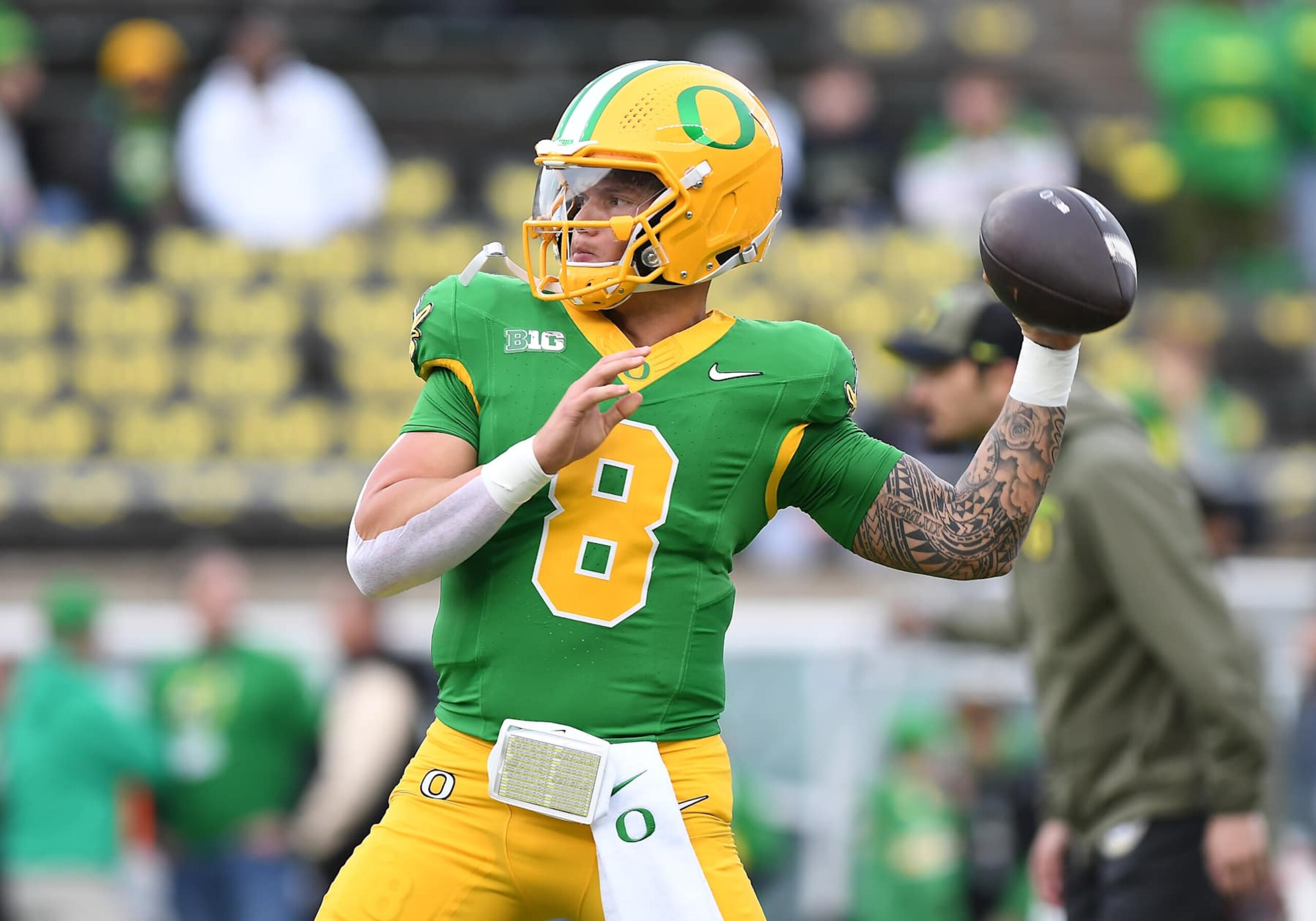 EUGENE, OR - NOVEMBER 09: Oregon Ducks quarterback Dillon Gabriel (8) warms up prior to the start of the game during a college football game between the Maryland Terrapins and Oregon Ducks on November 9, 2024, at Autzen Stadium in Eugene, Oregon. (Photo by Brian Murphy/Icon Sportswire via Getty Images)