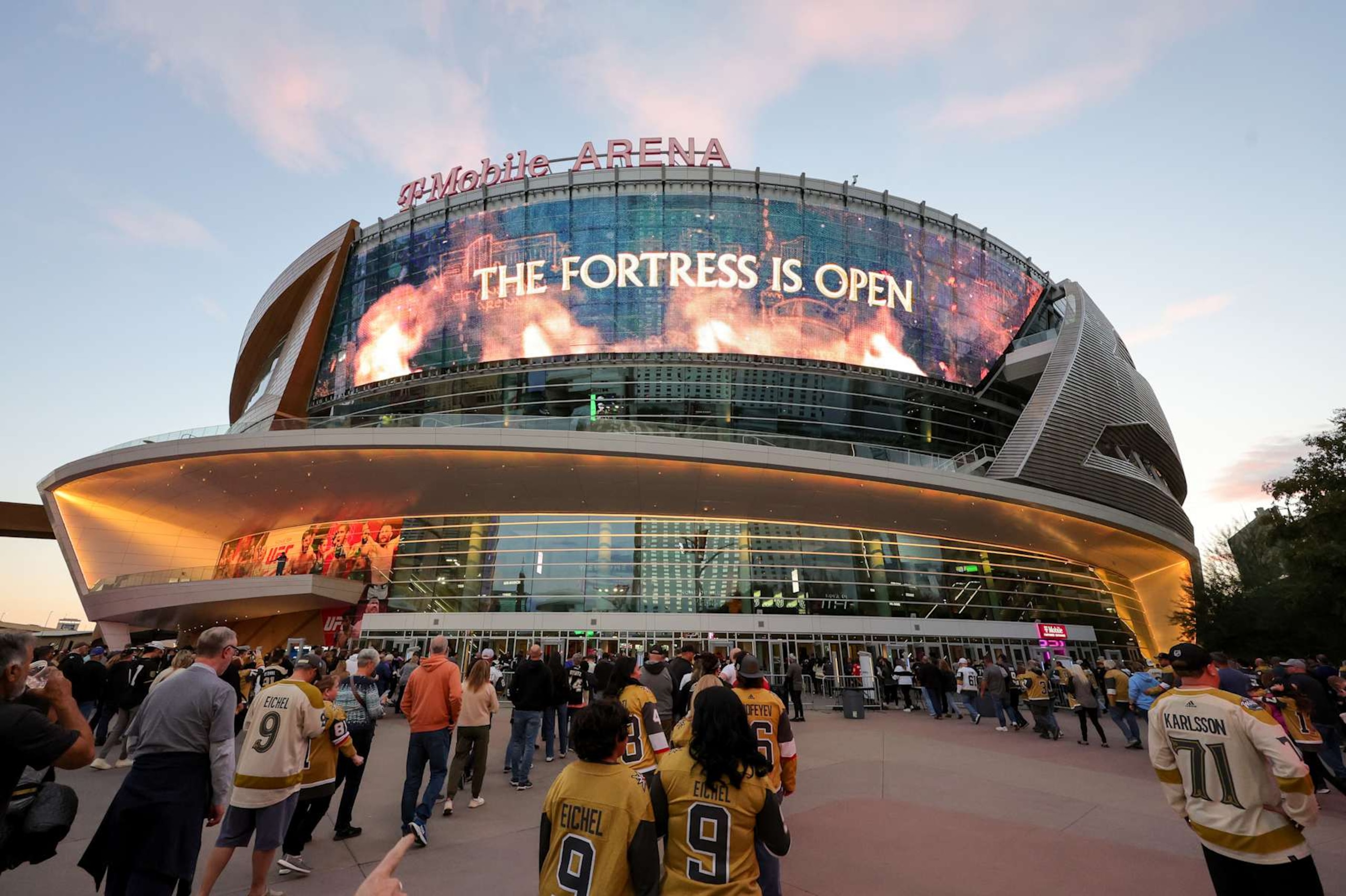 LAS VEGAS, NEVADA - NOVEMBER 02: An exterior view shows T-Mobile Arena as it opens to fans before a game between the Utah Hockey Club and the Vegas Golden Knights on November 02, 2024 in Las Vegas, Nevada. (Photo by Ethan Miller/Getty Images) LAS VEGAS, NEVADA - NOVEMBER 02: An exterior view shows T-Mobile Arena as it opens to fans before a game between the Utah Hockey Club and the Vegas Golden Knights on November 02, 2024 in Las Vegas, Nevada. (Photo by Ethan Miller/Getty Images)