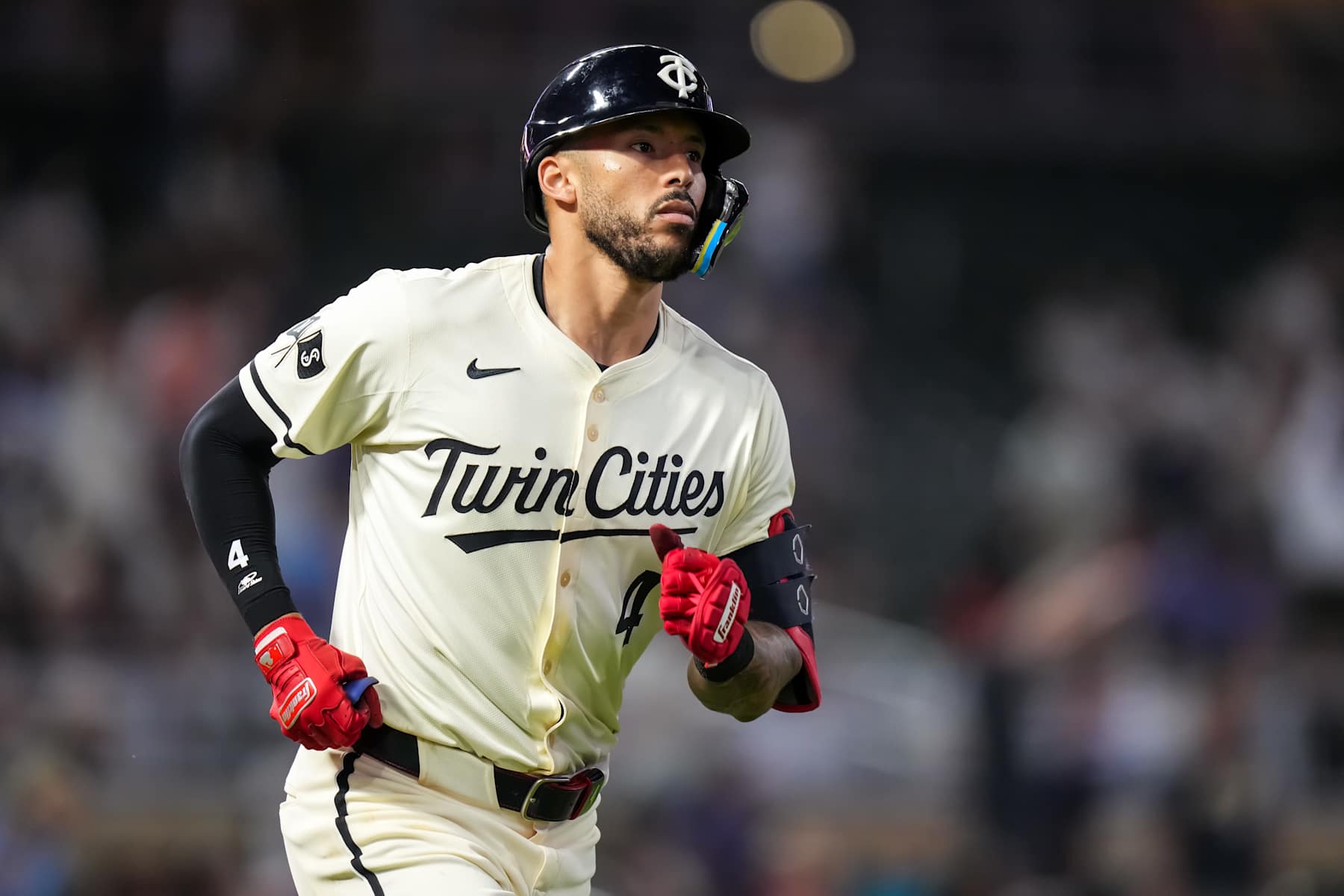 MINNEAPOLIS, MN - SEPTEMBER 26: Carlos Correa #4 of the Minnesota Twins runs after hitting a home run against the Miami Marlins on September 26, 2024 at Target Field in Minneapolis, Minnesota. (Photo by Brace Hemmelgarn/Minnesota Twins/Getty Images)