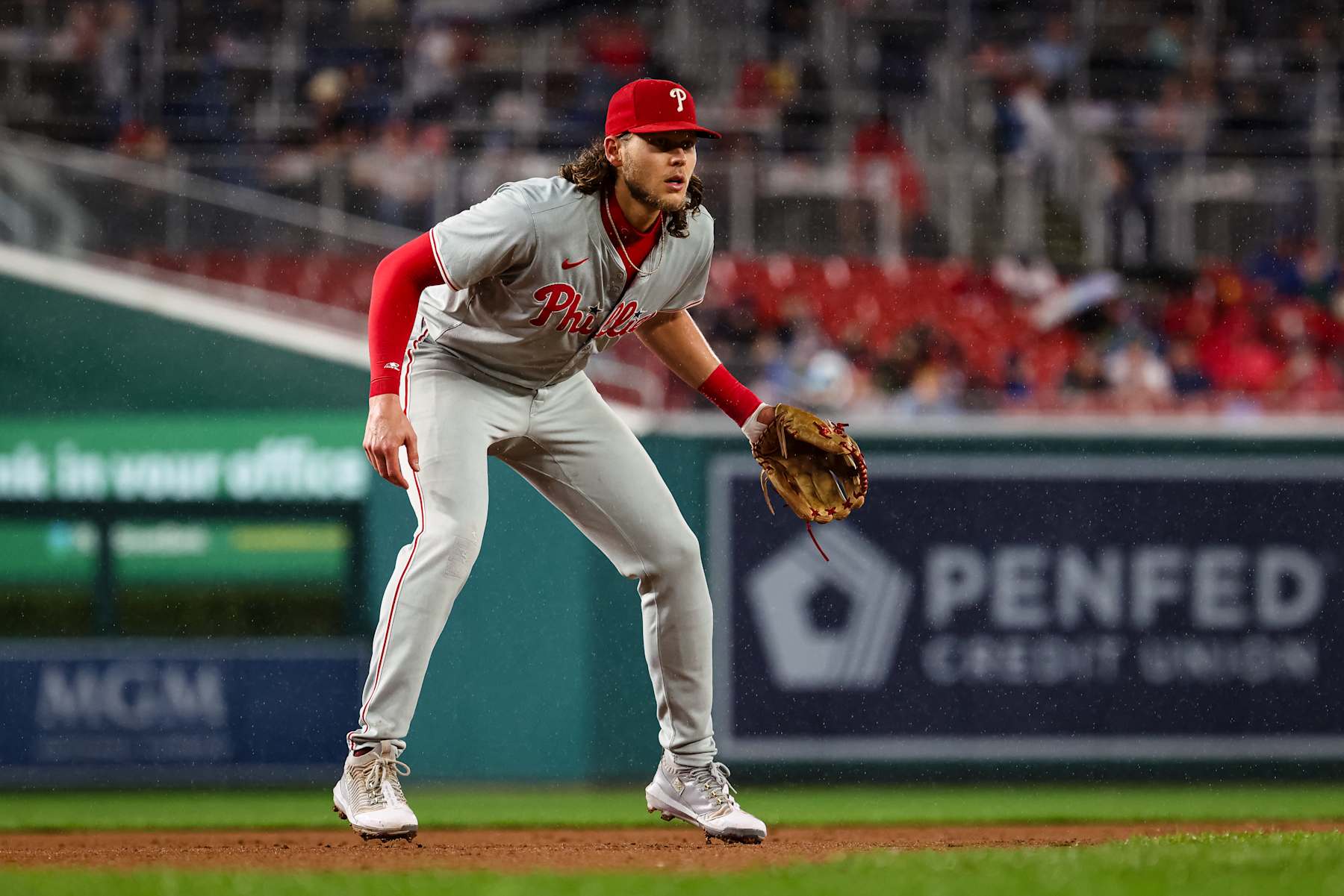 WASHINGTON, DC - SEPTEMBER 27: Alec Bohm #28 of the Philadelphia Phillies fields during the fifth inning against the Washington Nationals at Nationals Park on September 27, 2024 in Washington, DC. (Photo by Scott Taetsch/Getty Images)