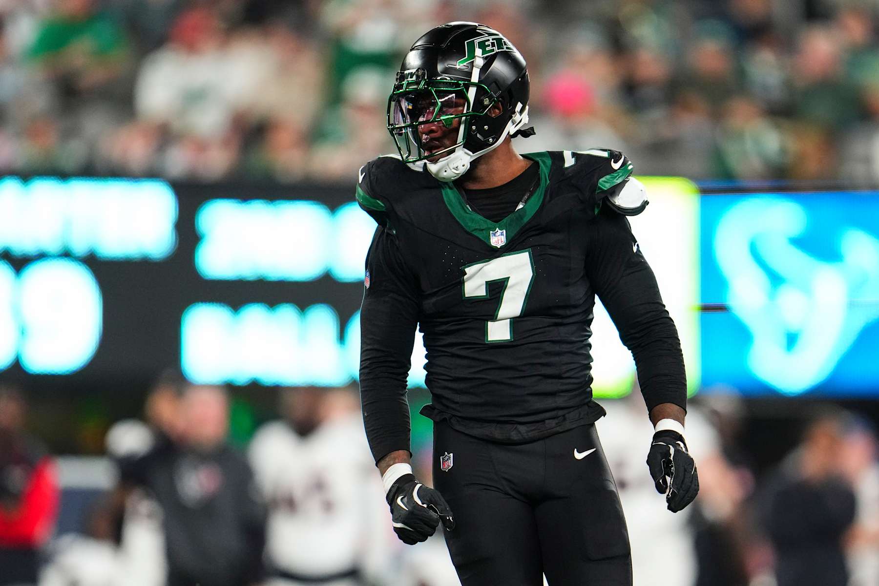 EAST RUTHERFORD, NJ - OCTOBER 31: Haason Reddick #7 of the New York Jets celebrates during an NFL football game against the Houston Texans at MetLife Stadium on October 31, 2024 in East Rutherford, New Jersey. (Photo by Cooper Neill/Getty Images)