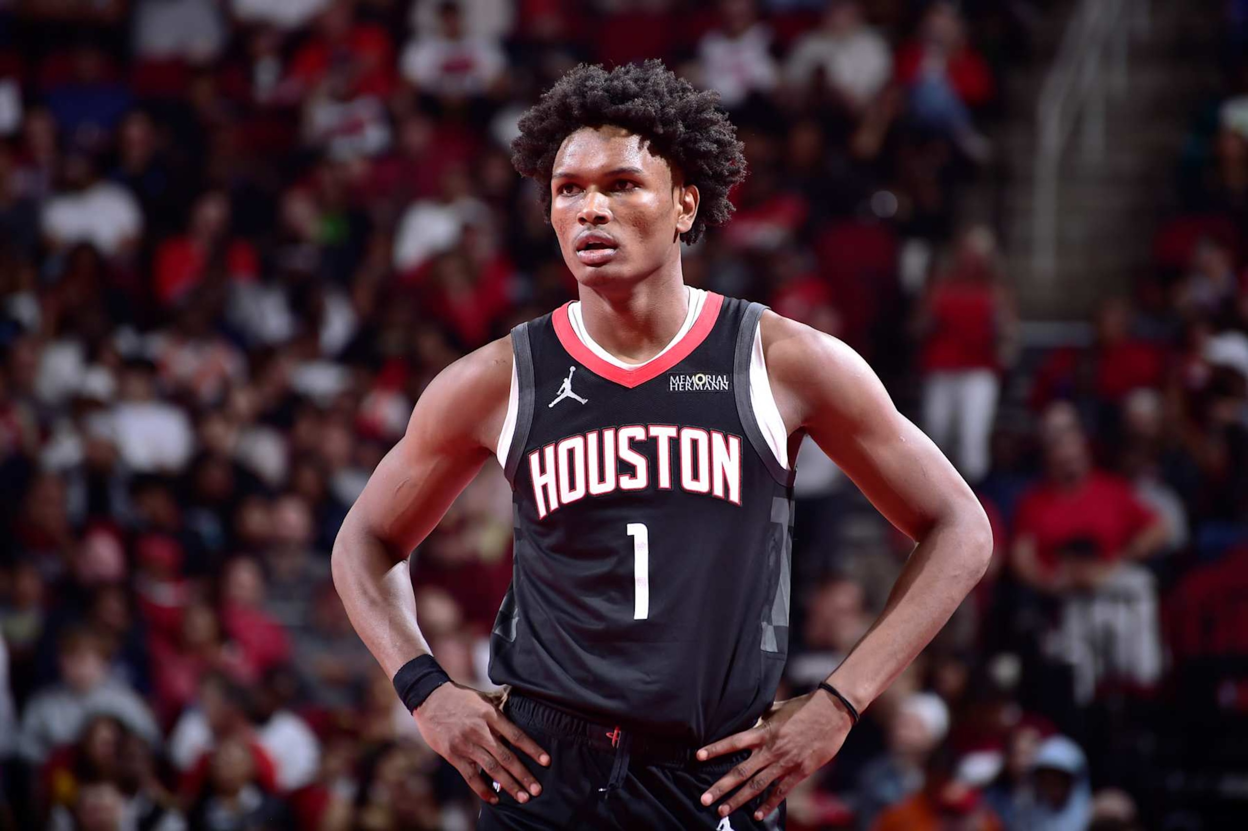 HOUSTON, TX - NOVEMBER 15: Amen Thompson #1 of the Houston Rockets looks on during the game against the LA Clippers during the Emirates NBA Cup game on November 15, 2024 at the Toyota Center in Houston, Texas. NOTE TO USER: User expressly acknowledges and agrees that, by downloading and or using this photograph, User is consenting to the terms and conditions of the Getty Images License Agreement. Mandatory Copyright Notice: Copyright 2024 NBAE (Photo by Logan Riely/NBAE via Getty Images) HOUSTON, TX - NOVEMBER 15: Amen Thompson #1 of the Houston Rockets looks on during the game against the LA Clippers during the Emirates NBA Cup game on November 15, 2024 at the Toyota Center in Houston, Texas. NOTE TO USER: User expressly acknowledges and agrees that, by downloading and or using this photograph, User is consenting to the terms and conditions of the Getty Images License Agreement. Mandatory Copyright Notice: Copyright 2024 NBAE (Photo by Logan Riely/NBAE via Getty Images)