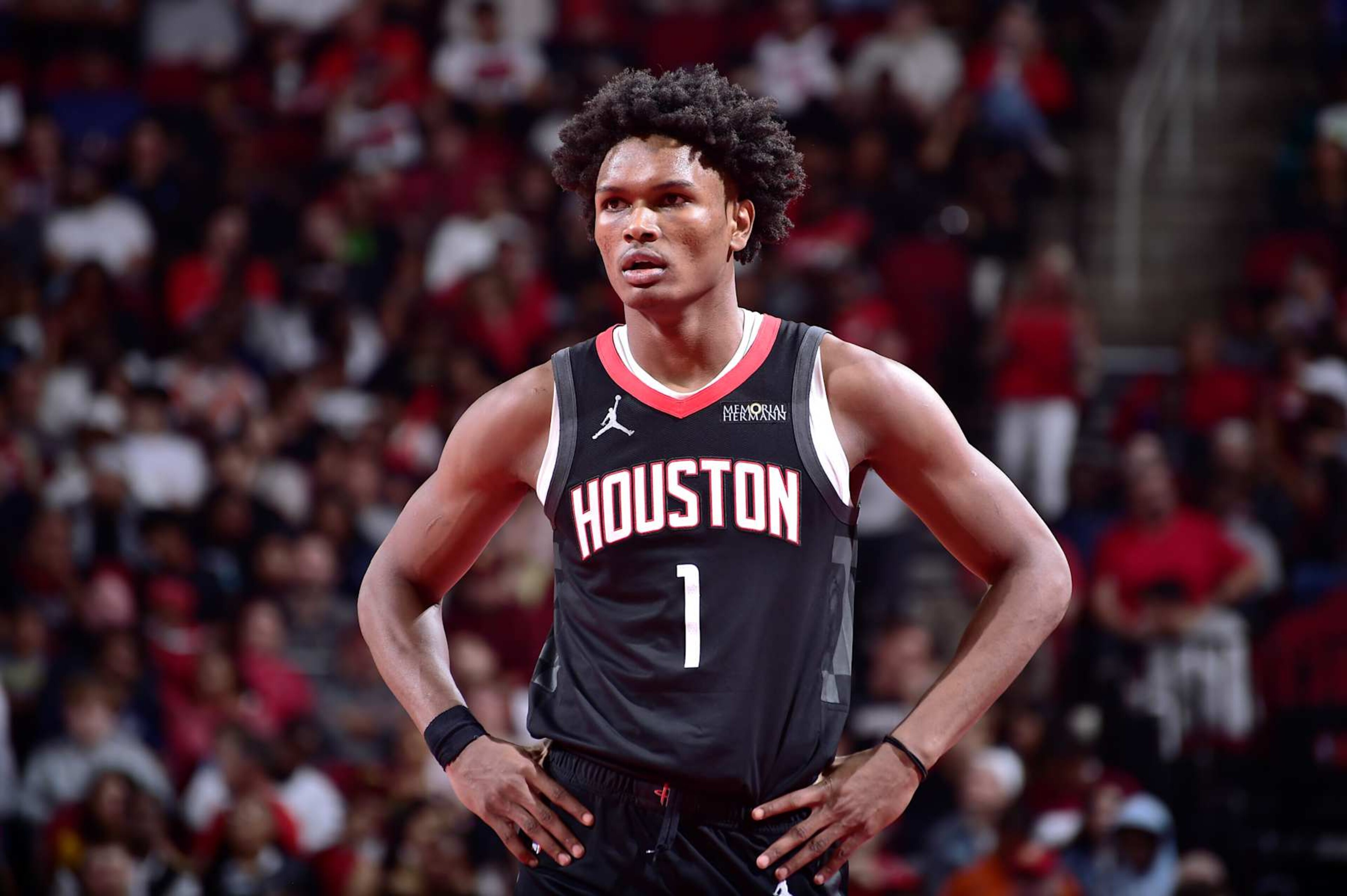 HOUSTON, TX - NOVEMBER 15: Amen Thompson #1 of the Houston Rockets looks on during the game against the LA Clippers during the Emirates NBA Cup game on November 15, 2024 at the Toyota Center in Houston, Texas. NOTE TO USER: User expressly acknowledges and agrees that, by downloading and or using this photograph, User is consenting to the terms and conditions of the Getty Images License Agreement. Mandatory Copyright Notice: Copyright 2024 NBAE (Photo by Logan Riely/NBAE via Getty Images) HOUSTON, TX - NOVEMBER 15: Amen Thompson #1 of the Houston Rockets looks on during the game against the LA Clippers during the Emirates NBA Cup game on November 15, 2024 at the Toyota Center in Houston, Texas. NOTE TO USER: User expressly acknowledges and agrees that, by downloading and or using this photograph, User is consenting to the terms and conditions of the Getty Images License Agreement. Mandatory Copyright Notice: Copyright 2024 NBAE (Photo by Logan Riely/NBAE via Getty Images)