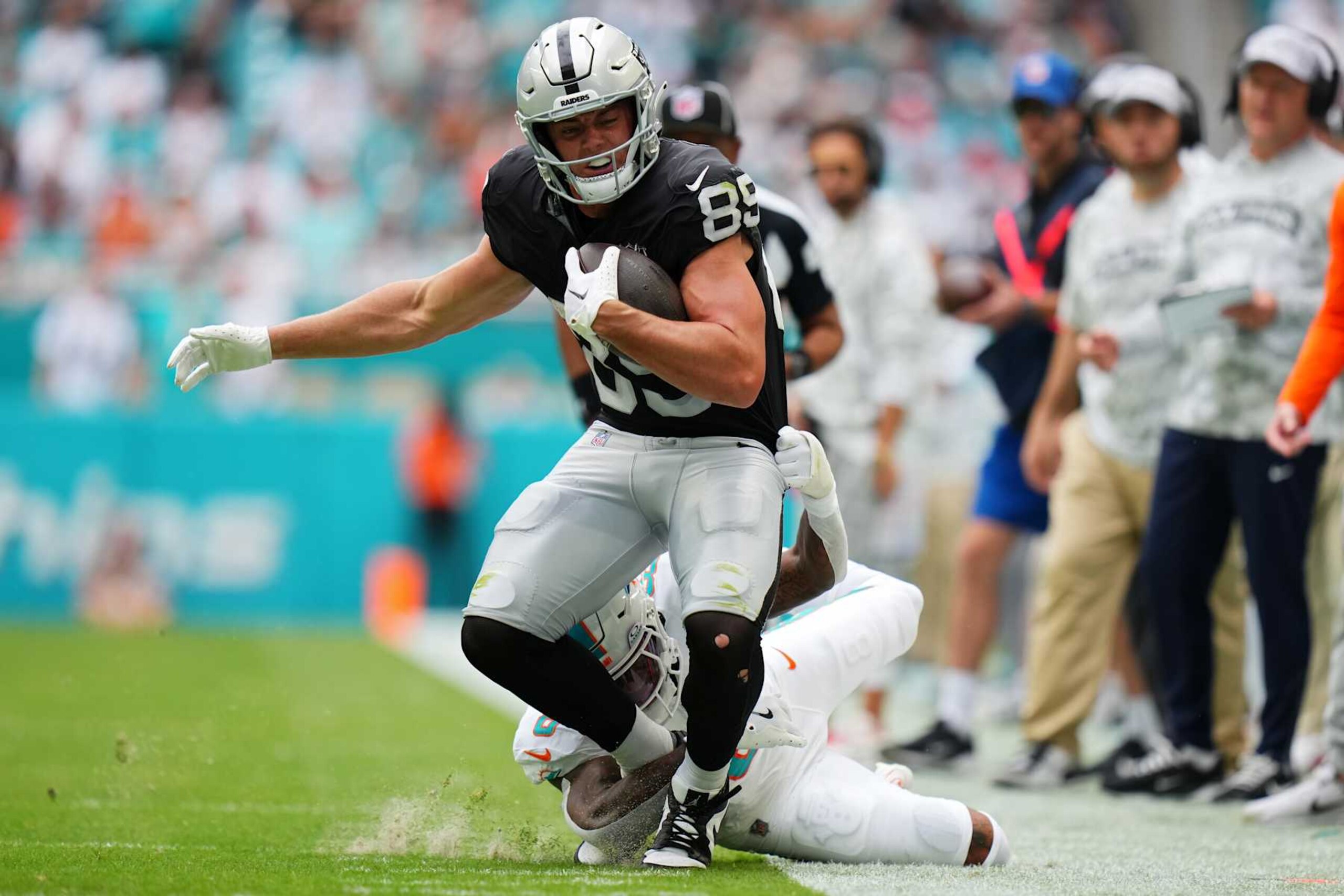 Raiders TE Brock Bowers Raiders TE Brock Bowers