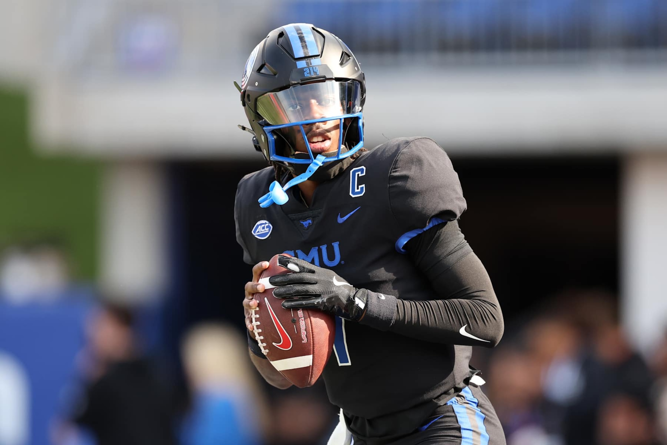 DALLAS, TEXAS - NOVEMBER 16: Kevin Jennings #7 of the Southern Methodist Mustangs warms up before a game against the Boston College Eagles at Gerald J. Ford Stadium on November 16, 2024 in Dallas, Texas. (Photo by Sam Hodde/Getty Images) DALLAS, TEXAS - NOVEMBER 16: Kevin Jennings #7 of the Southern Methodist Mustangs warms up before a game against the Boston College Eagles at Gerald J. Ford Stadium on November 16, 2024 in Dallas, Texas. (Photo by Sam Hodde/Getty Images)