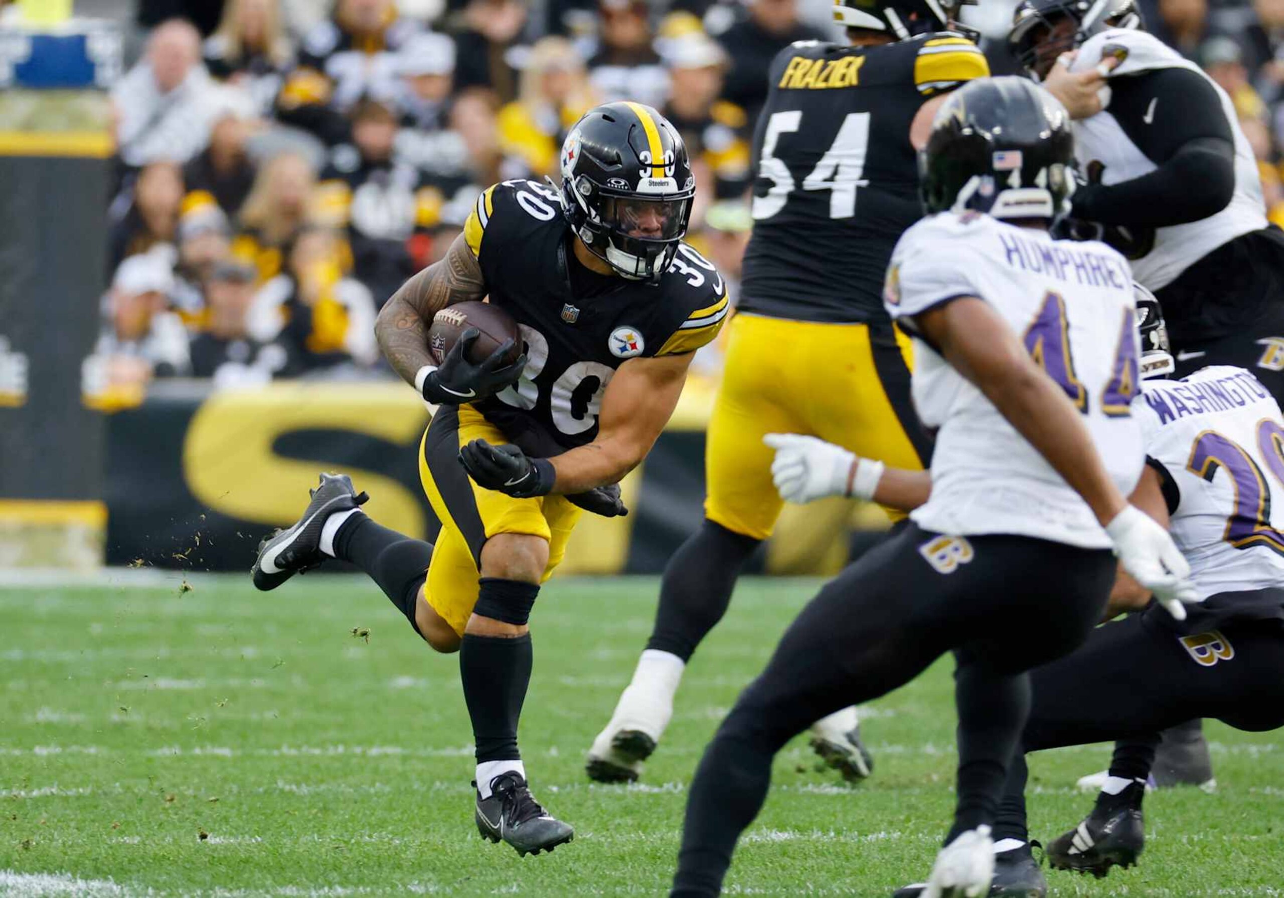 PITTSBURGH, PA - NOVEMBER 17:  Jaylen Warren #30 of the Pittsburgh Steelers in action against the Baltimore Ravens on November 17, 2024 at Acrisure Stadium in Pittsburgh, Pennsylvania.  (Photo by Justin K. Aller/Getty Images)