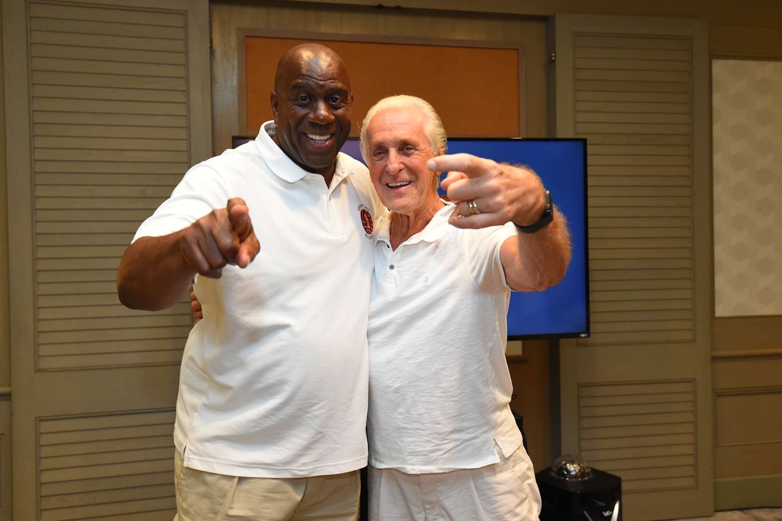MAUI, HI - SEPTEMBER 12-18: Pat Riley and Earvin Magic Johnson attend the Lakers Showtime Reunion on September 12-18, 2022 at the Four Seasons Resort in Maui, Hawaii. NOTE TO USER: User expressly acknowledges and agrees that, by downloading and or using this photograph, user is consenting to the terms and conditions of Getty Images License Agreement. Mandatory Copyright Notice: Copyright 2022 NBAE (Photo by Andrew D. Bernstein/NBAE via Getty Images) MAUI, HI - SEPTEMBER 12-18: Pat Riley and Earvin Magic Johnson attend the Lakers Showtime Reunion on September 12-18, 2022 at the Four Seasons Resort in Maui, Hawaii. NOTE TO USER: User expressly acknowledges and agrees that, by downloading and or using this photograph, user is consenting to the terms and conditions of Getty Images License Agreement. Mandatory Copyright Notice: Copyright 2022 NBAE (Photo by Andrew D. Bernstein/NBAE via Getty Images)