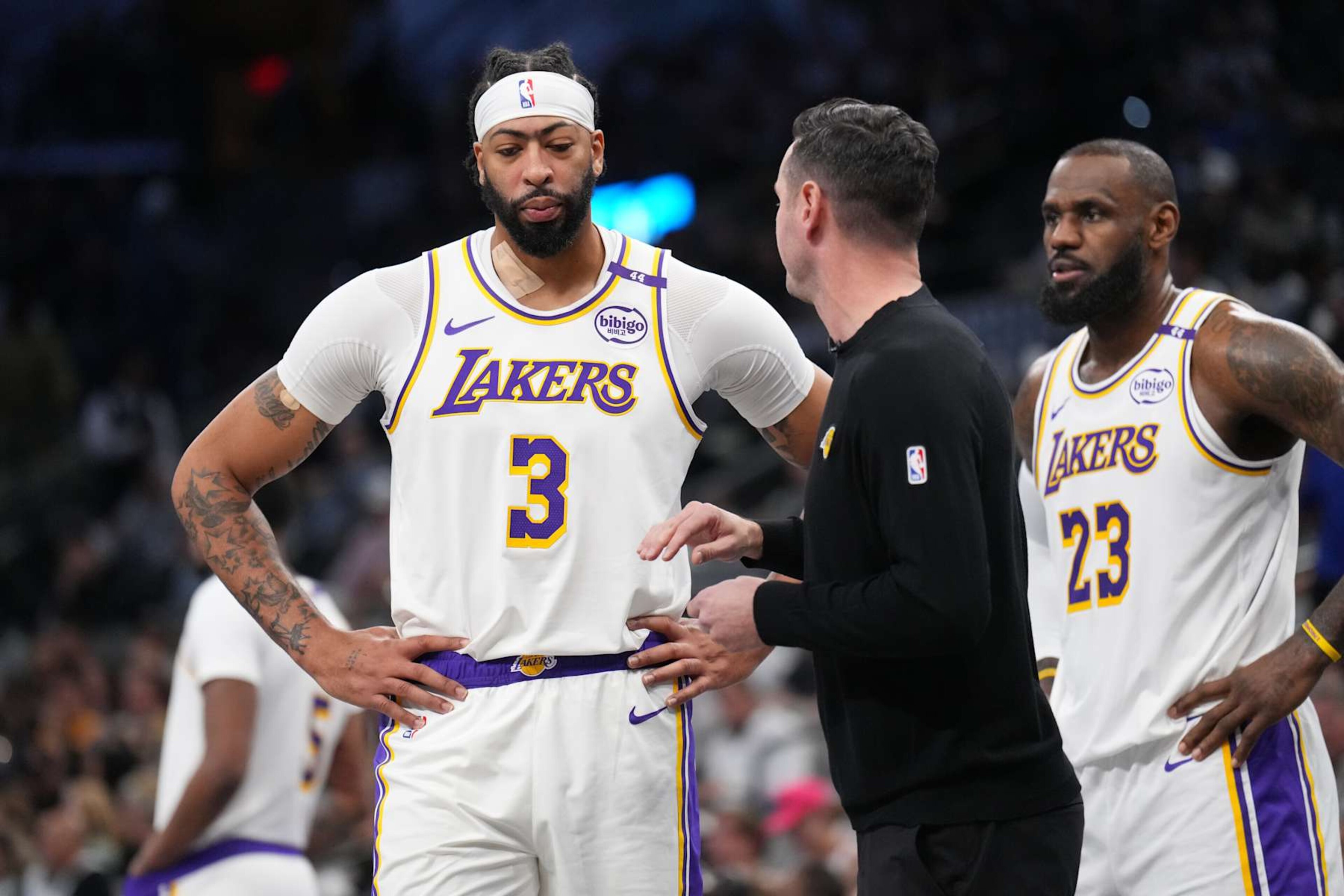 SAN ANTONIO, TX - NOVEMBER 15: Anthony Davis #3 and Head Coach JJ Redick of the Los Angeles Lakers talk during the game against the San Antonio Spurs during the Emirates NBA Cup game on November 15, 2024 at the Frost Bank Center in San Antonio, Texas. NOTE TO USER: User expressly acknowledges and agrees that, by downloading and or using this photograph, user is consenting to the terms and conditions of the Getty Images License Agreement. Mandatory Copyright Notice: Copyright 2024 NBAE (Photos by Jesse D. Garrabrant/NBAE via Getty Images) SAN ANTONIO, TX - NOVEMBER 15: Anthony Davis #3 and Head Coach JJ Redick of the Los Angeles Lakers talk during the game against the San Antonio Spurs during the Emirates NBA Cup game on November 15, 2024 at the Frost Bank Center in San Antonio, Texas. NOTE TO USER: User expressly acknowledges and agrees that, by downloading and or using this photograph, user is consenting to the terms and conditions of the Getty Images License Agreement. Mandatory Copyright Notice: Copyright 2024 NBAE (Photos by Jesse D. Garrabrant/NBAE via Getty Images)