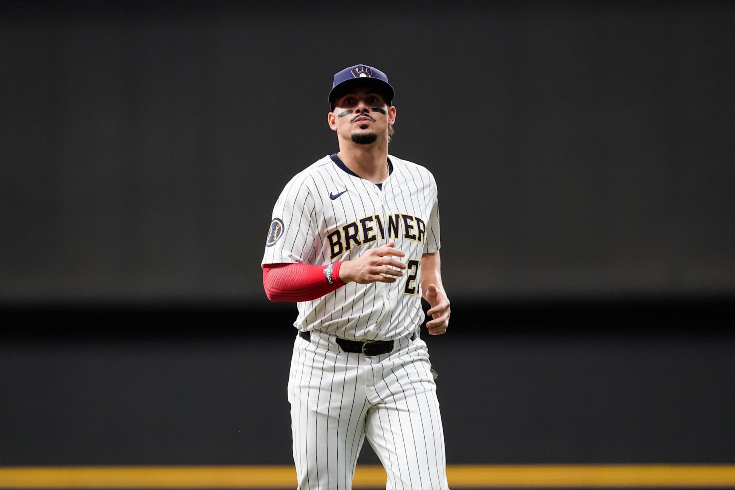 MILWAUKEE, WI - OCTOBER 02: Willy Adames #27 of the Milwaukee Brewers warms up prior to during Game 2 of the Wild Card Series presented by T-Mobile 5G Home Internet between the New York Mets and the Milwaukee Brewers at American Family Field on Wednesday, October 2, 2024 in Milwaukee, Wisconsin. (Photo by Aaron Gash/MLB Photos via Getty Images) MILWAUKEE, WI - OCTOBER 02: Willy Adames #27 of the Milwaukee Brewers warms up prior to during Game 2 of the Wild Card Series presented by T-Mobile 5G Home Internet between the New York Mets and the Milwaukee Brewers at American Family Field on Wednesday, October 2, 2024 in Milwaukee, Wisconsin. (Photo by Aaron Gash/MLB Photos via Getty Images)