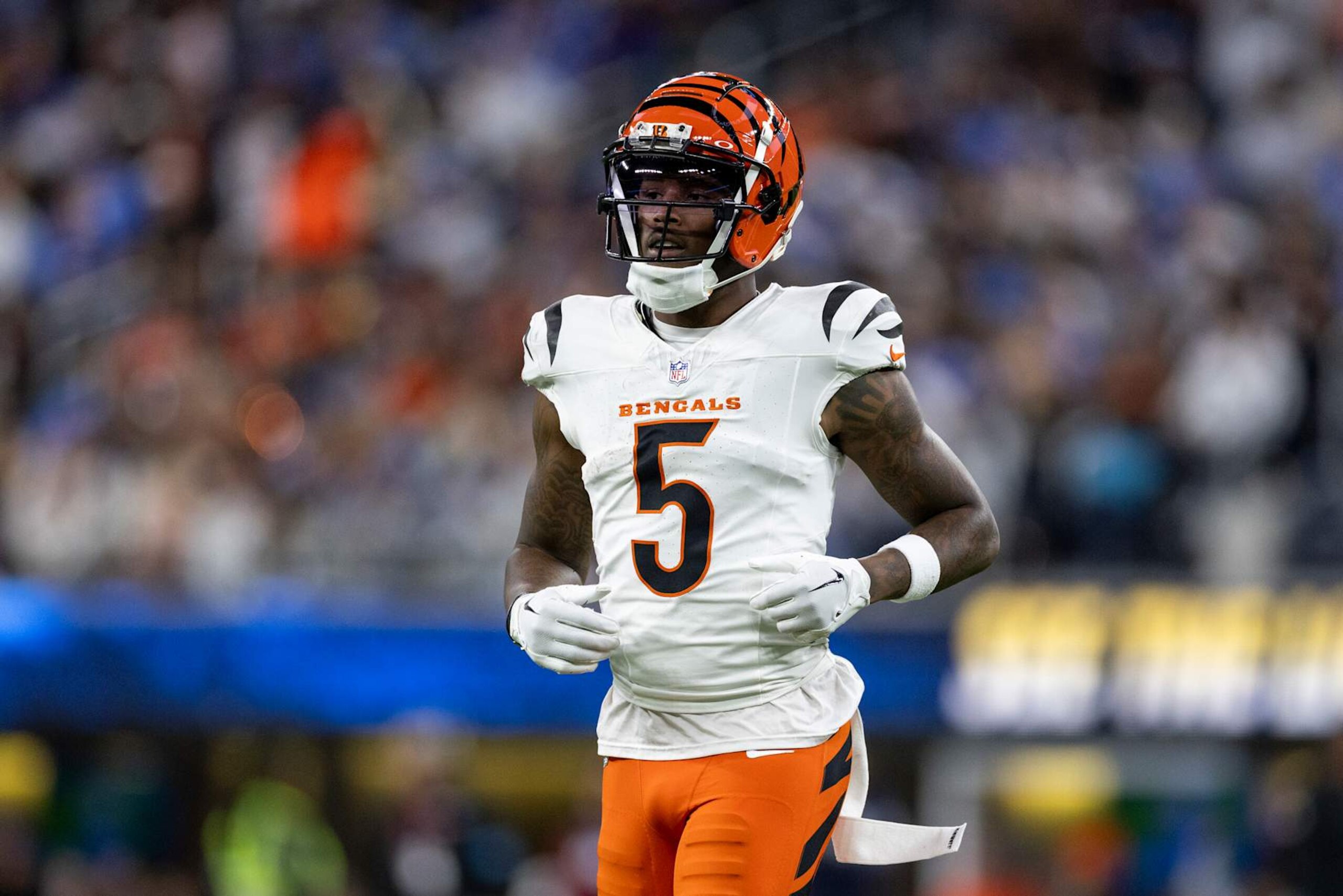 INGLEWOOD, CALIFORNIA - NOVEMBER 17: Tee Higgins #5 of the Cincinnati Bengals runs during an NFL Football game against the Los Angeles Chargers at SoFi Stadium on November 17, 2024 in Inglewood, California. (Photo by Michael Owens/Getty Images) INGLEWOOD, CALIFORNIA - NOVEMBER 17: Tee Higgins #5 of the Cincinnati Bengals runs during an NFL Football game against the Los Angeles Chargers at SoFi Stadium on November 17, 2024 in Inglewood, California. (Photo by Michael Owens/Getty Images)