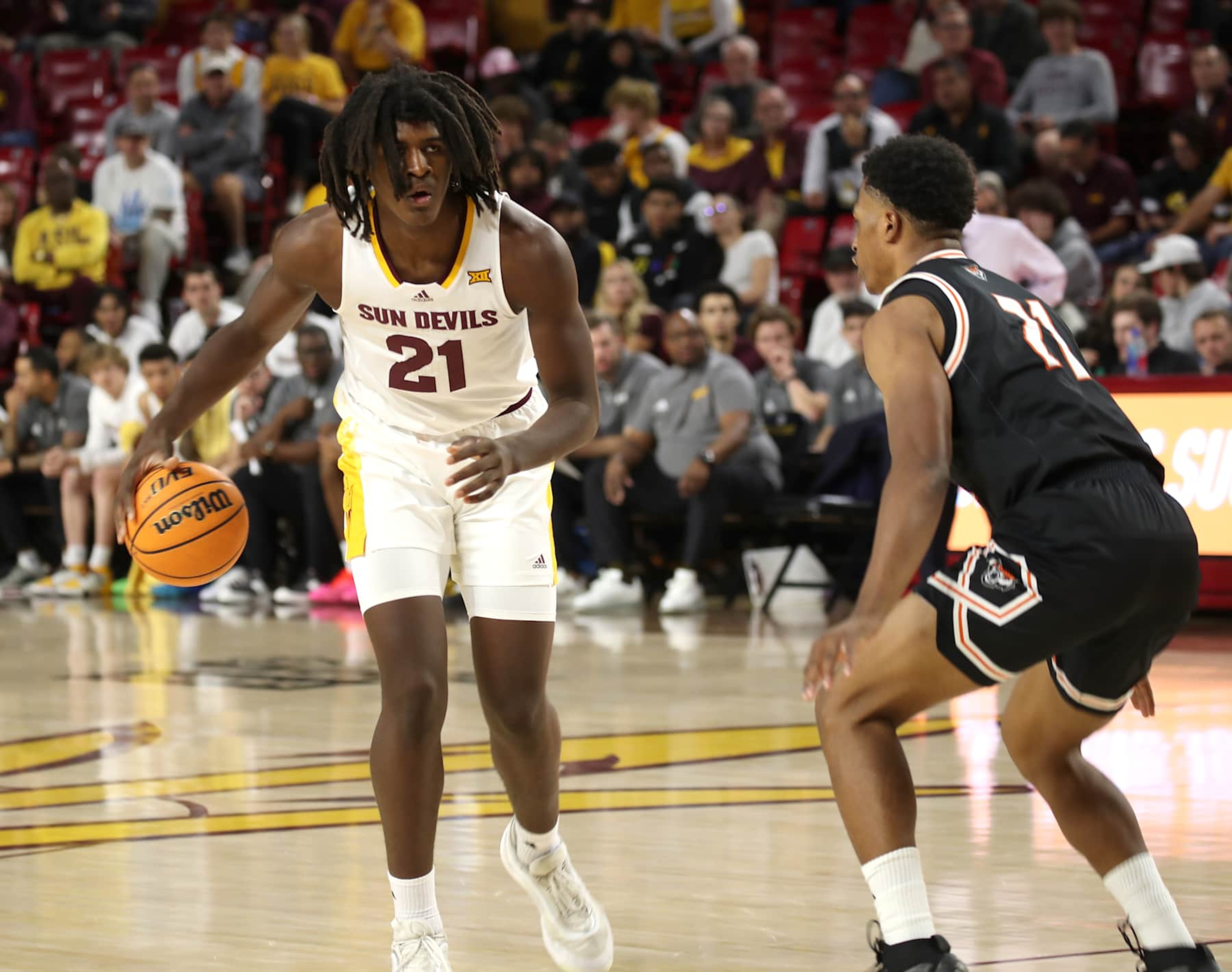 TEMPE, ARIZONA - NOVEMBER 5: Jayden Quaintance #21 of the Arizona State Sun Devils dribbles the ball down the court during the first half of the Idaho State Bengals versus the Arizona State Sun Devils NCAA college basketball game at Desert Financial Arena on November 5, 2024 in Tempe, Arizona. (Photo by Bruce Yeung/Getty Images)