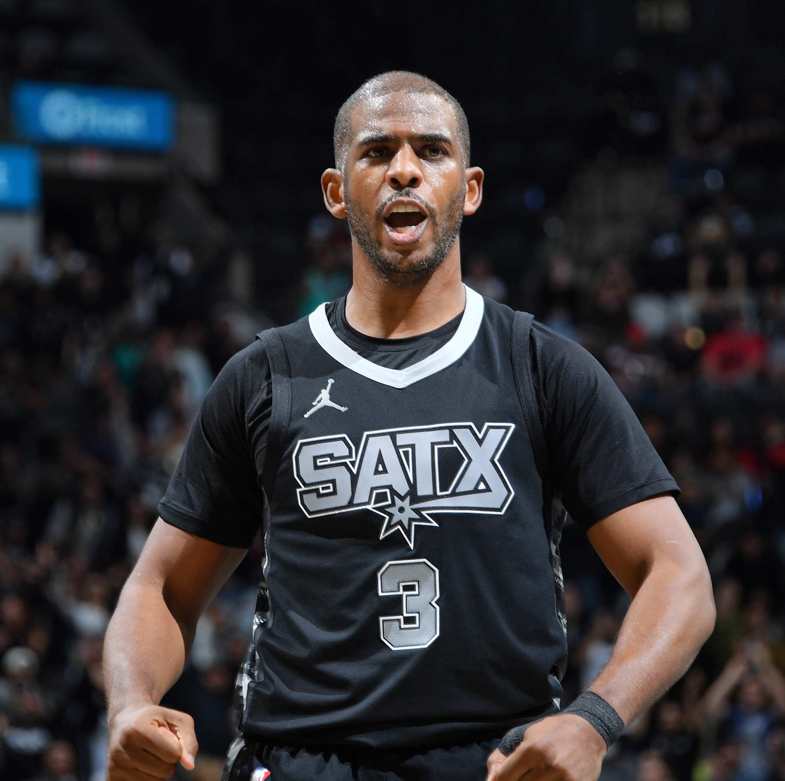 SAN ANTONIO, TX - NOVEMBER 19: Chris Paul #3 of the San Antonio Spurs celebrates during the game against the Oklahoma City Thunder during the Emirates NBA Cup game on November 19, 2024 at the Frost Bank Center in San Antonio, Texas. NOTE TO USER: User expressly acknowledges and agrees that, by downloading and or using this photograph, user is consenting to the terms and conditions of the Getty Images License Agreement. Mandatory Copyright Notice: Copyright 2024 NBAE (Photos by Michael Gonzales/NBAE via Getty Images)