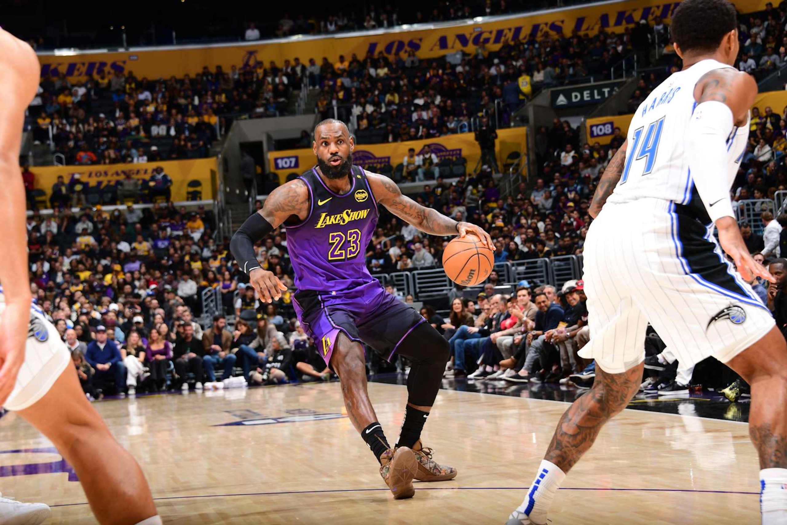 LOS ANGELES, CA - NOVEMBER 21: LeBron James #23 of the Los Angeles Lakers dribbles the ball during the game against the Orlando Magic on November 21, 2024 at Crypto.Com Arena in Los Angeles, California. NOTE TO USER: User expressly acknowledges and agrees that, by downloading and/or using this Photograph, user is consenting to the terms and conditions of the Getty Images License Agreement. Mandatory Copyright Notice: Copyright 2024 NBAE (Photo by Adam Pantozzi/NBAE via Getty Images) LOS ANGELES, CA - NOVEMBER 21: LeBron James #23 of the Los Angeles Lakers dribbles the ball during the game against the Orlando Magic on November 21, 2024 at Crypto.Com Arena in Los Angeles, California. NOTE TO USER: User expressly acknowledges and agrees that, by downloading and/or using this Photograph, user is consenting to the terms and conditions of the Getty Images License Agreement. Mandatory Copyright Notice: Copyright 2024 NBAE (Photo by Adam Pantozzi/NBAE via Getty Images)