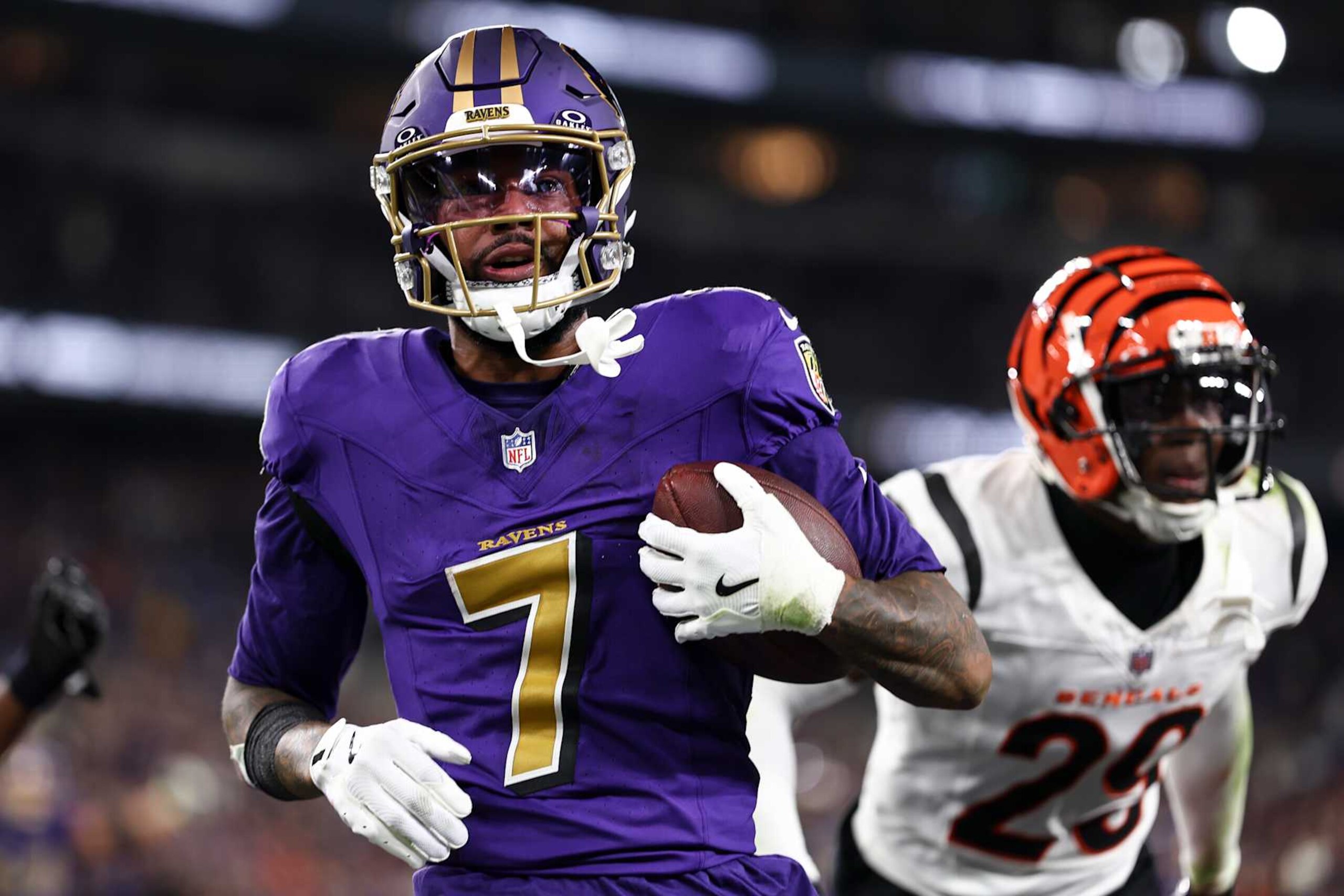 BALTIMORE, MARYLAND - NOVEMBER 7: Rashod Bateman #7 of the Baltimore Ravens celebrates after scoring a touchdown during the second half of an NFL football game against the Cincinnati Bengals at M&T Bank Stadium on November 7, 2024 in Baltimore, Maryland. (Photo by Kevin Sabitus/Getty Images)