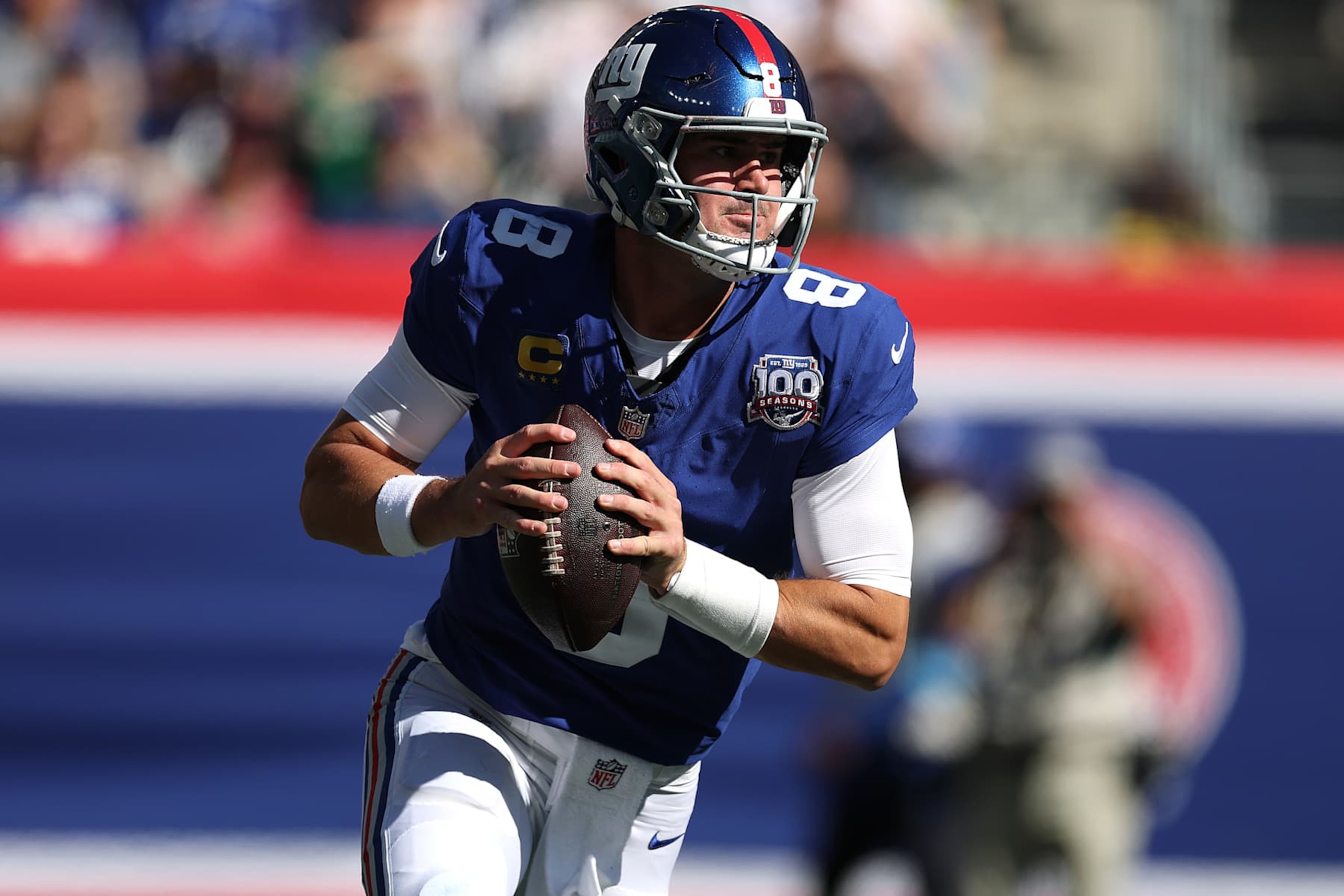 EAST RUTHERFORD, NEW JERSEY - OCTOBER 20: Daniel Jones #8 of the New York Giants looks to pass against the Philadelphia Eagles during the first half at MetLife Stadium on October 20, 2024 in East Rutherford, New Jersey. (Photo by Al Bello/Getty Images) EAST RUTHERFORD, NEW JERSEY - OCTOBER 20: Daniel Jones #8 of the New York Giants looks to pass against the Philadelphia Eagles during the first half at MetLife Stadium on October 20, 2024 in East Rutherford, New Jersey. (Photo by Al Bello/Getty Images)