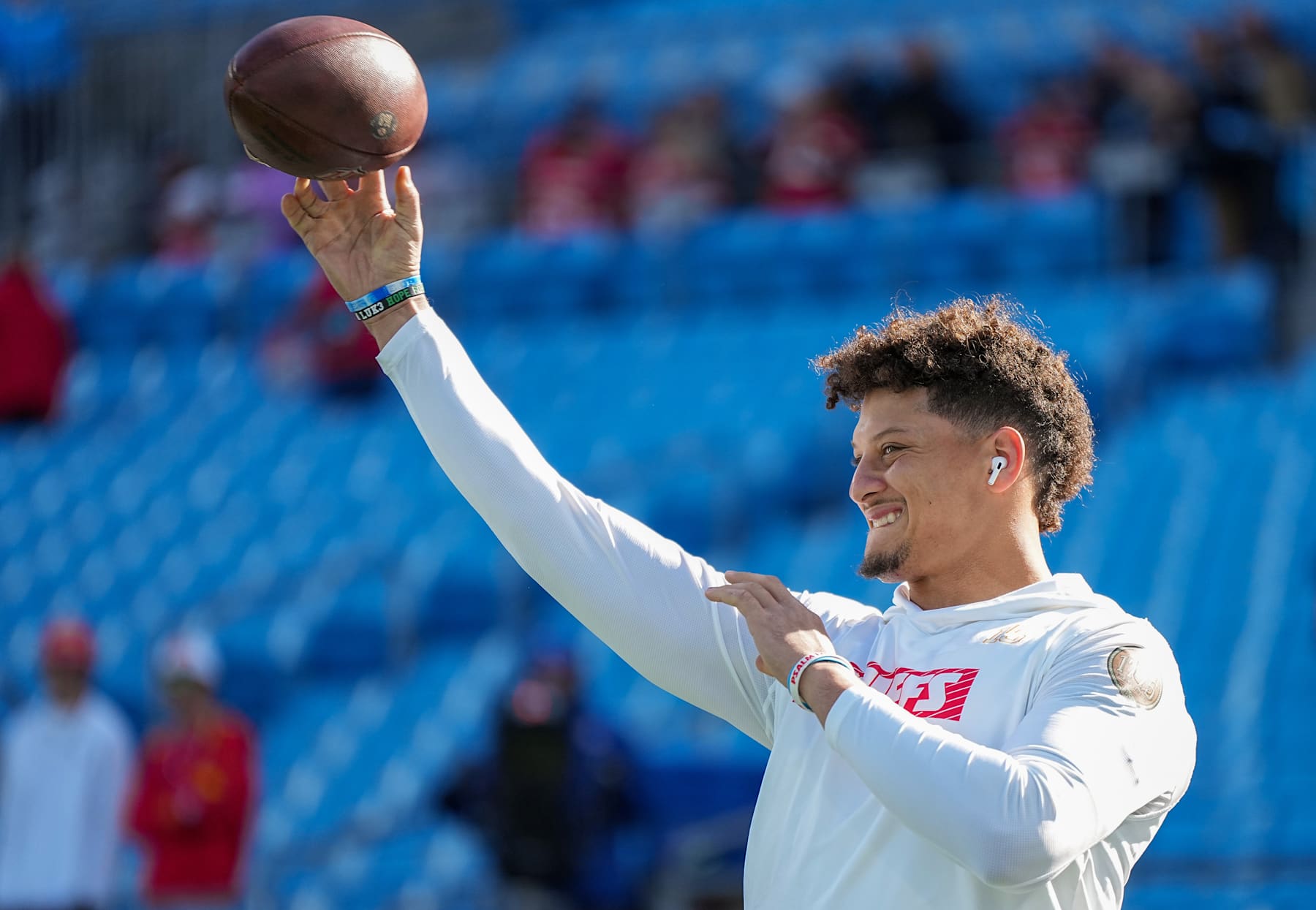CHARLOTTE, NORTH CAROLINA - NOVEMBER 24: Patrick Mahomes #15 of the Kansas City Chiefs warms up before playing the Carolina Panthers at Bank of America Stadium on November 24, 2024 in Charlotte, North Carolina. (Photo by Matt Kelley/Getty Images)