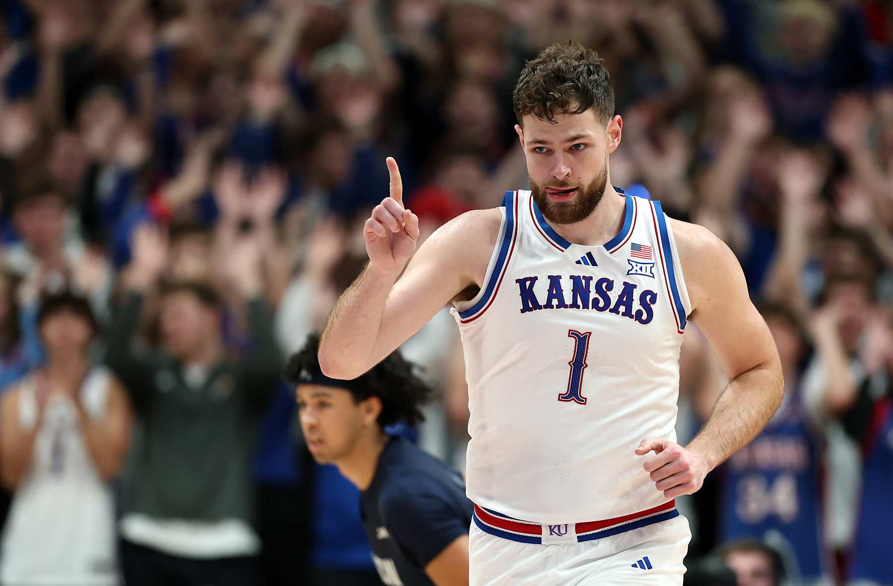 Kansas' Hunter Dickinson