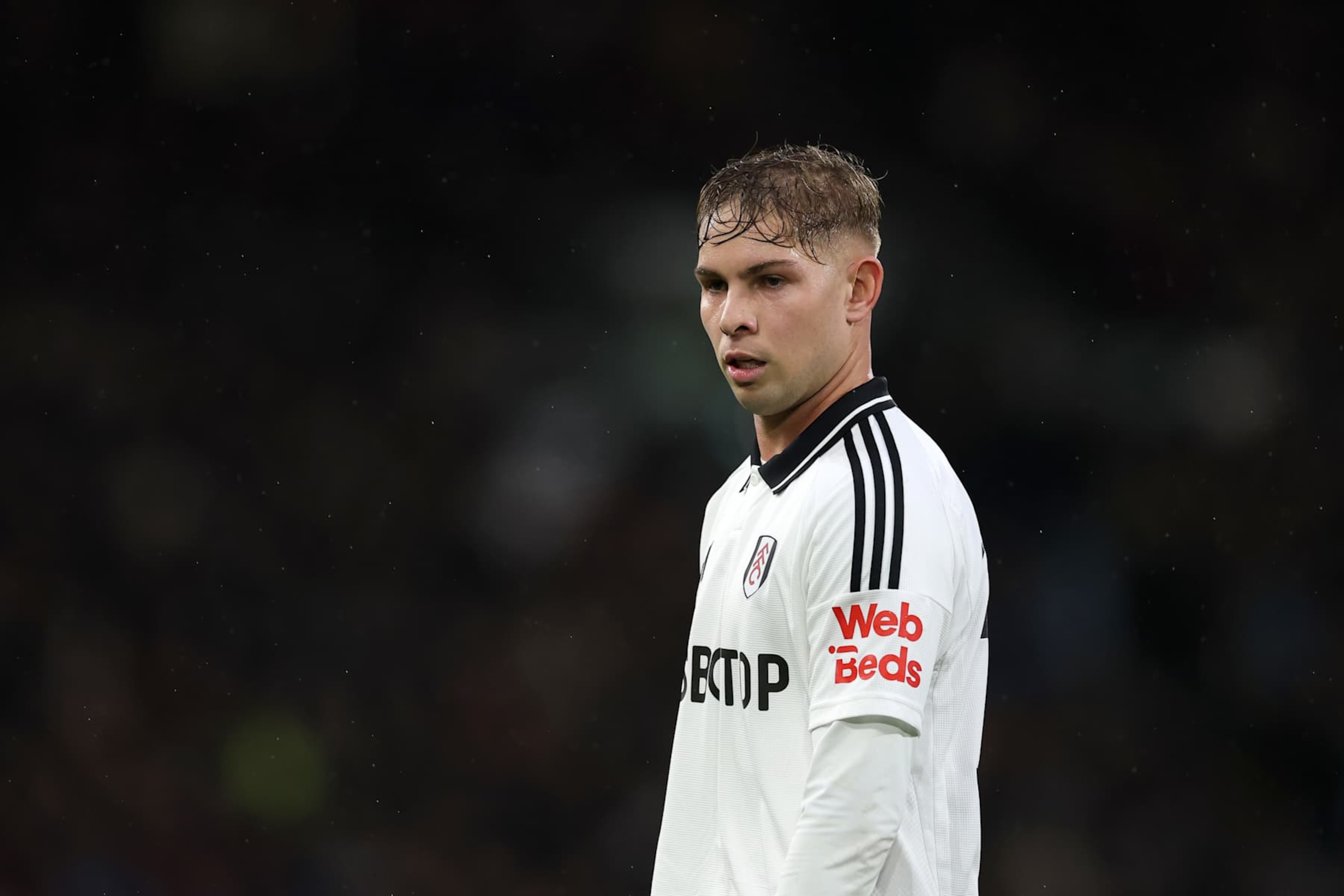 LONDON, ENGLAND - NOVEMBER 23: Emile Smith Rowe of Fulham during the Premier League match between Fulham FC and Wolverhampton Wanderers FC at Craven Cottage on November 23, 2024 in London, England. (Photo by Richard Heathcote/Getty Images) LONDON, ENGLAND - NOVEMBER 23: Emile Smith Rowe of Fulham during the Premier League match between Fulham FC and Wolverhampton Wanderers FC at Craven Cottage on November 23, 2024 in London, England. (Photo by Richard Heathcote/Getty Images)
