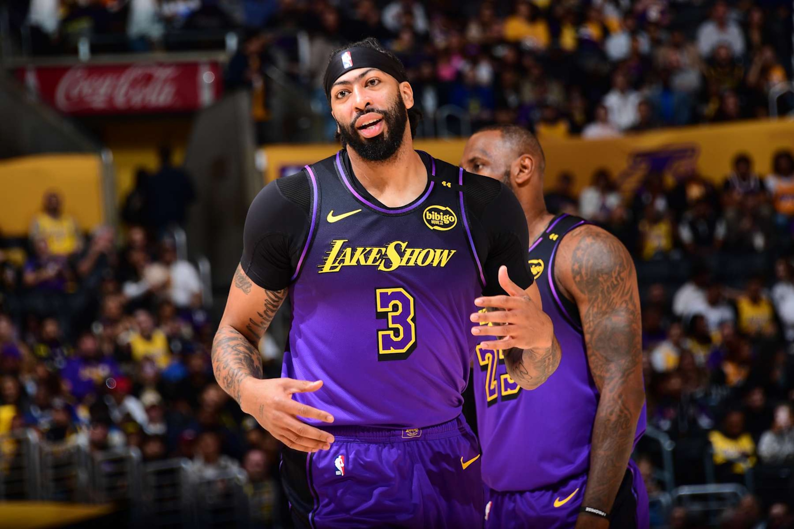 LOS ANGELES, CA - NOVEMBER 21: Anthony Davis #3 of the Los Angeles Lakers looks on during the game against the Orlando Magic on November 21, 2024 at Crypto.Com Arena in Los Angeles, California. NOTE TO USER: User expressly acknowledges and agrees that, by downloading and/or using this Photograph, user is consenting to the terms and conditions of the Getty Images License Agreement. Mandatory Copyright Notice: Copyright 2024 NBAE (Photo by Adam Pantozzi/NBAE via Getty Images) LOS ANGELES, CA - NOVEMBER 21: Anthony Davis #3 of the Los Angeles Lakers looks on during the game against the Orlando Magic on November 21, 2024 at Crypto.Com Arena in Los Angeles, California. NOTE TO USER: User expressly acknowledges and agrees that, by downloading and/or using this Photograph, user is consenting to the terms and conditions of the Getty Images License Agreement. Mandatory Copyright Notice: Copyright 2024 NBAE (Photo by Adam Pantozzi/NBAE via Getty Images)