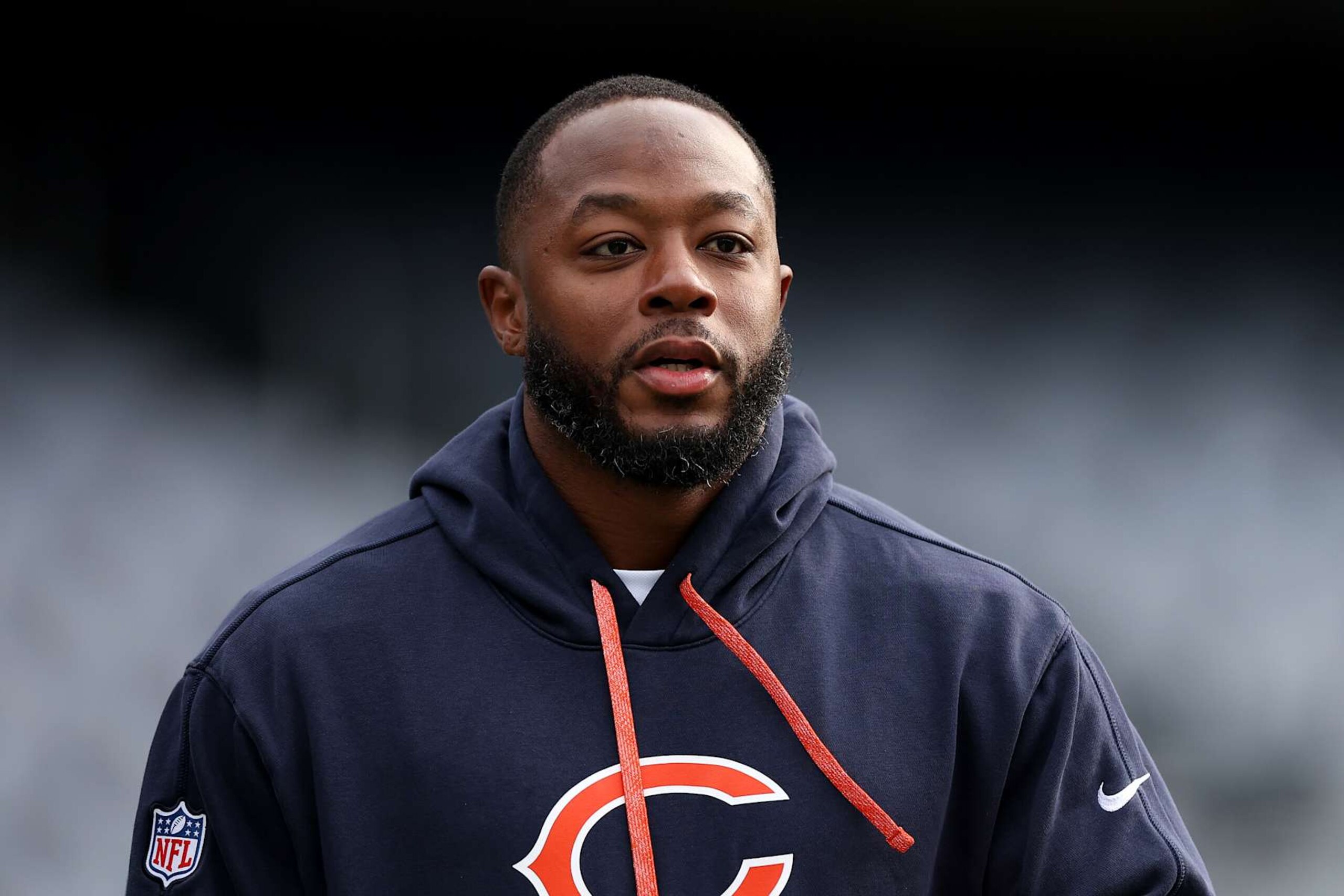 CHICAGO, ILLINOIS - NOVEMBER 24: Offensive coordinator Thomas Brown of the Chicago Bears looks on before the game against the Minnesota Vikings at Soldier Field on November 24, 2024 in Chicago, Illinois. (Photo by Luke Hales/Getty Images) CHICAGO, ILLINOIS - NOVEMBER 24: Offensive coordinator Thomas Brown of the Chicago Bears looks on before the game against the Minnesota Vikings at Soldier Field on November 24, 2024 in Chicago, Illinois. (Photo by Luke Hales/Getty Images)
