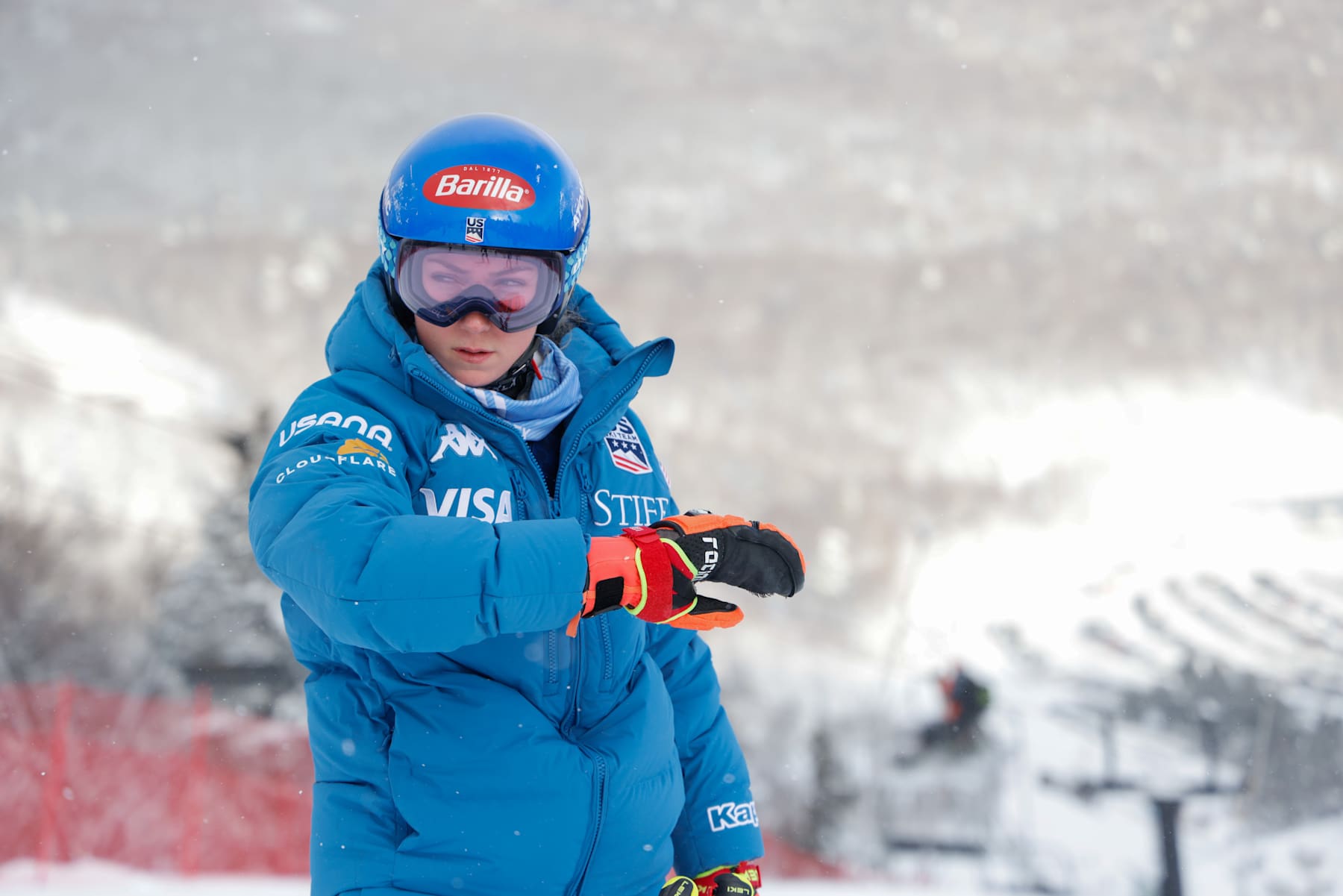 KILLINGTON, USA - NOVEMBER 30: Mikaela Shiffrin of Team United States inspects the course during the Audi FIS Alpine Ski World Cup Women's Giant Slalom on November 30, 2024 in Killington, USA. (Photo by Alexis Boichard/Agence Zoom/Getty Images)