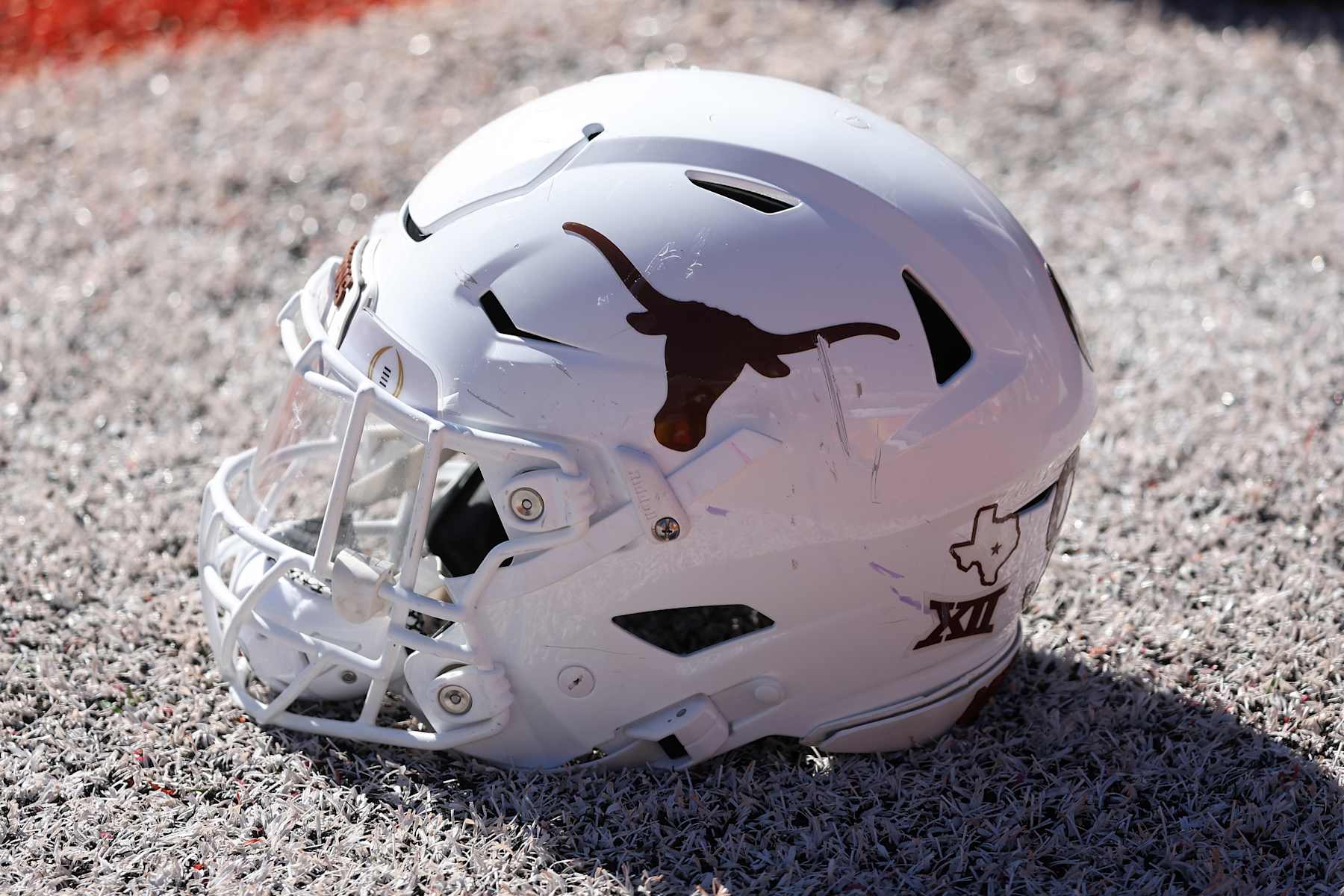 MOBILE, AL - JANUARY 31: A general view of a Texas Longhorns helmet during the American Team practice for the Reese's Senior Bowl on January 31, 2024 at Hancock Whitney Stadium in Mobile, Alabama. (Photo by Michael Wade/Icon Sportswire via Getty Images) MOBILE, AL - JANUARY 31: A general view of a Texas Longhorns helmet during the American Team practice for the Reese's Senior Bowl on January 31, 2024 at Hancock Whitney Stadium in Mobile, Alabama. (Photo by Michael Wade/Icon Sportswire via Getty Images)