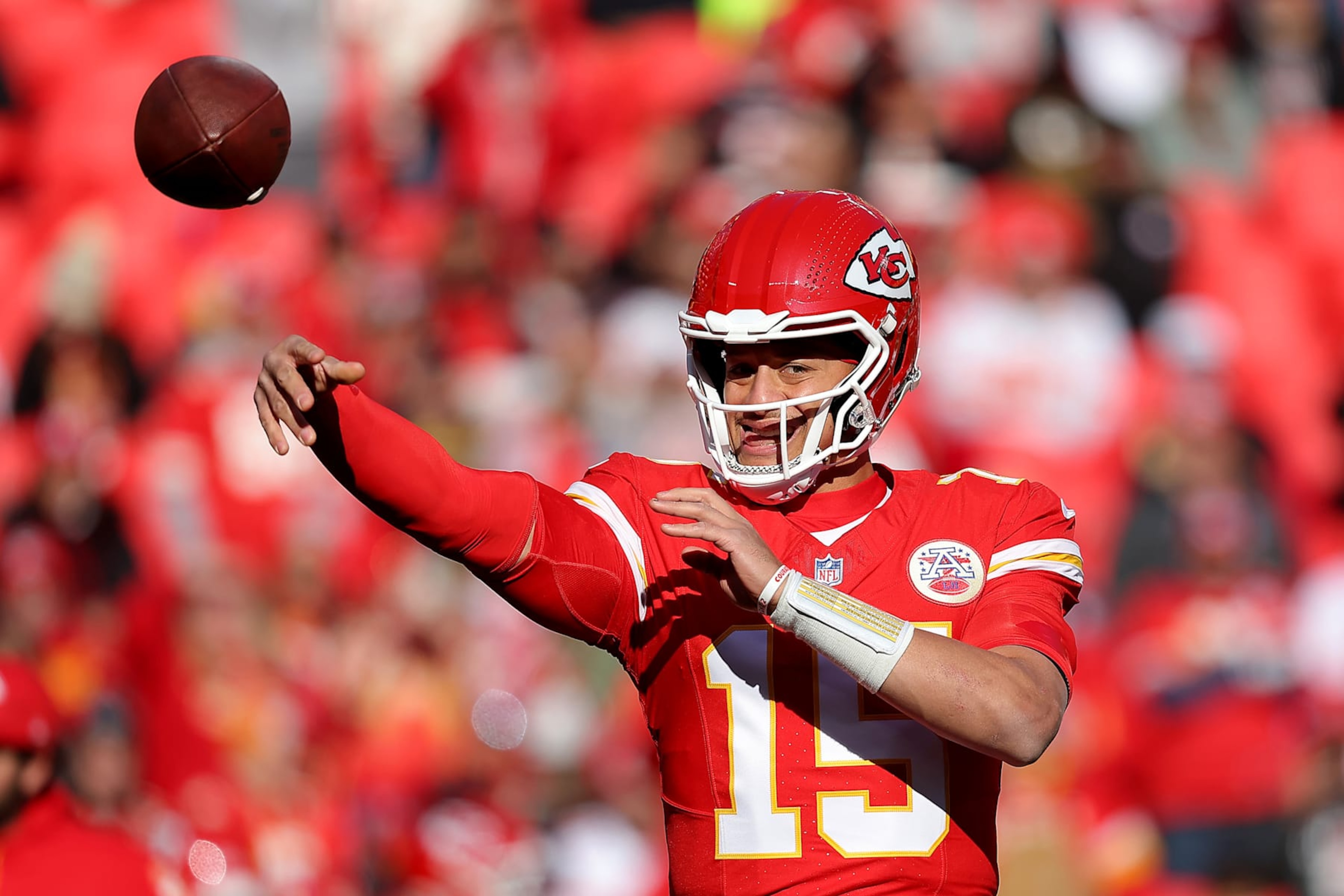 KANSAS CITY, MISSOURI - NOVEMBER 29: Patrick Mahomes #15 of the Kansas City Chiefs warms up prior to the game against the Las Vegas Raiders at GEHA Field at Arrowhead Stadium on November 29, 2024 in Kansas City, Missouri. (Photo by David Eulitt/Getty Images) KANSAS CITY, MISSOURI - NOVEMBER 29: Patrick Mahomes #15 of the Kansas City Chiefs warms up prior to the game against the Las Vegas Raiders at GEHA Field at Arrowhead Stadium on November 29, 2024 in Kansas City, Missouri. (Photo by David Eulitt/Getty Images)