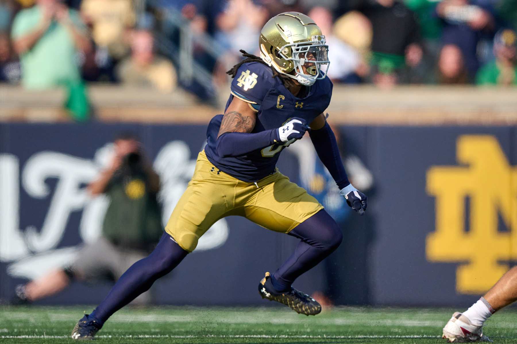 SOUTH BEND, IN - OCTOBER 12: Notre Dame Fighting Irish safety Xavier Watts #0 runs in action during a game between the Notre Dame Fighting Irish and the Stanford Cardinal's on October 12, 2024 at Notre Dame Stadium in South Bend, IN. (Photo by Robin Alam/Icon Sportswire via Getty Images)