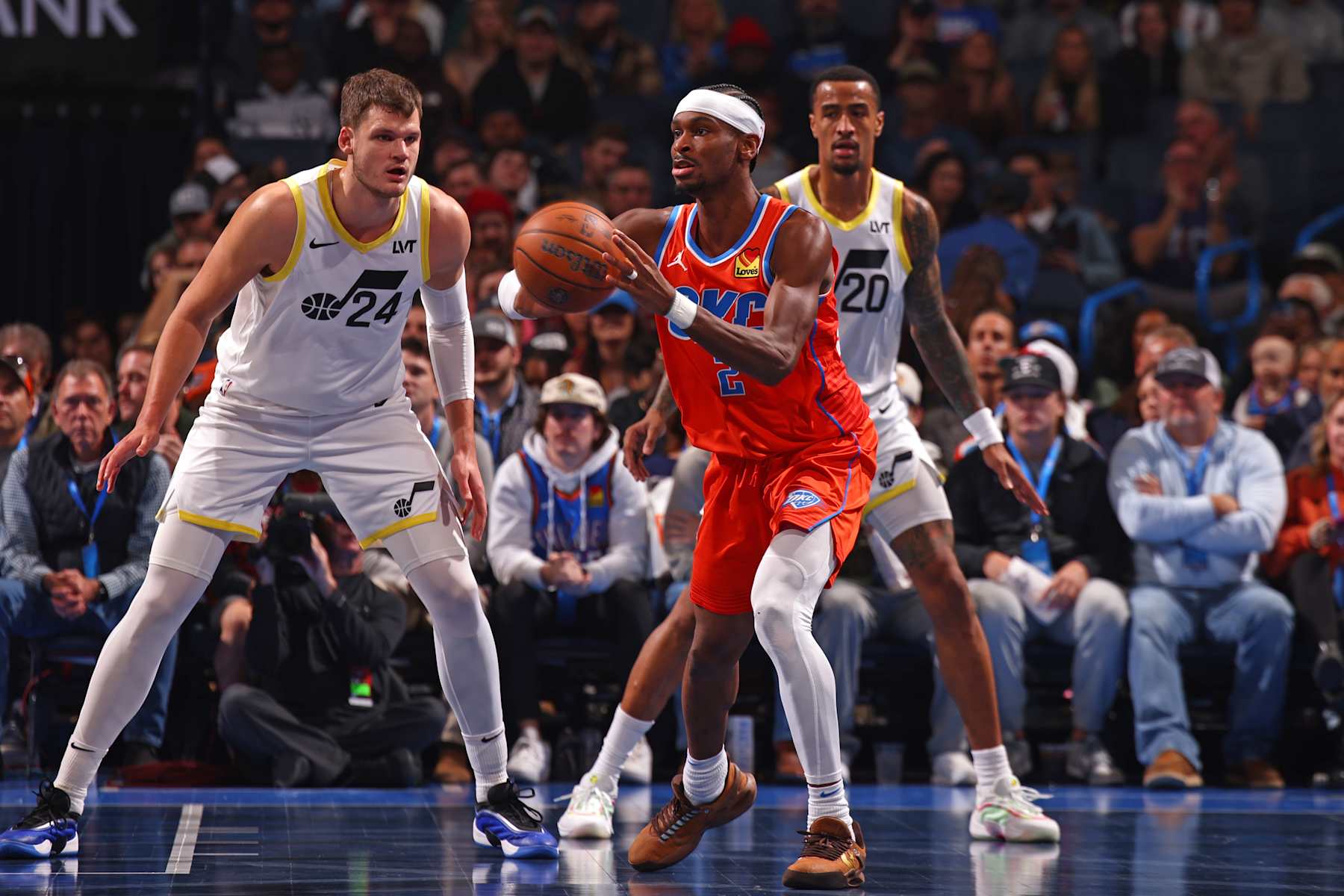 OKLAHOMA CITY, OK - DECEMBER 3: Shai Gilgeous-Alexander #2 of the Oklahoma City Thunder passes the ball during the game against the Utah Jazz during the Emirates NBA Cup game on on December 3, 2024 at Paycom Center in Oklahoma City, Oklahoma. NOTE TO USER: User expressly acknowledges and agrees that, by downloading and or using this photograph, User is consenting to the terms and conditions of the Getty Images License Agreement. Mandatory Copyright Notice: Copyright 2024 NBAE (Photo by Zach Beeker/NBAE via Getty Images)