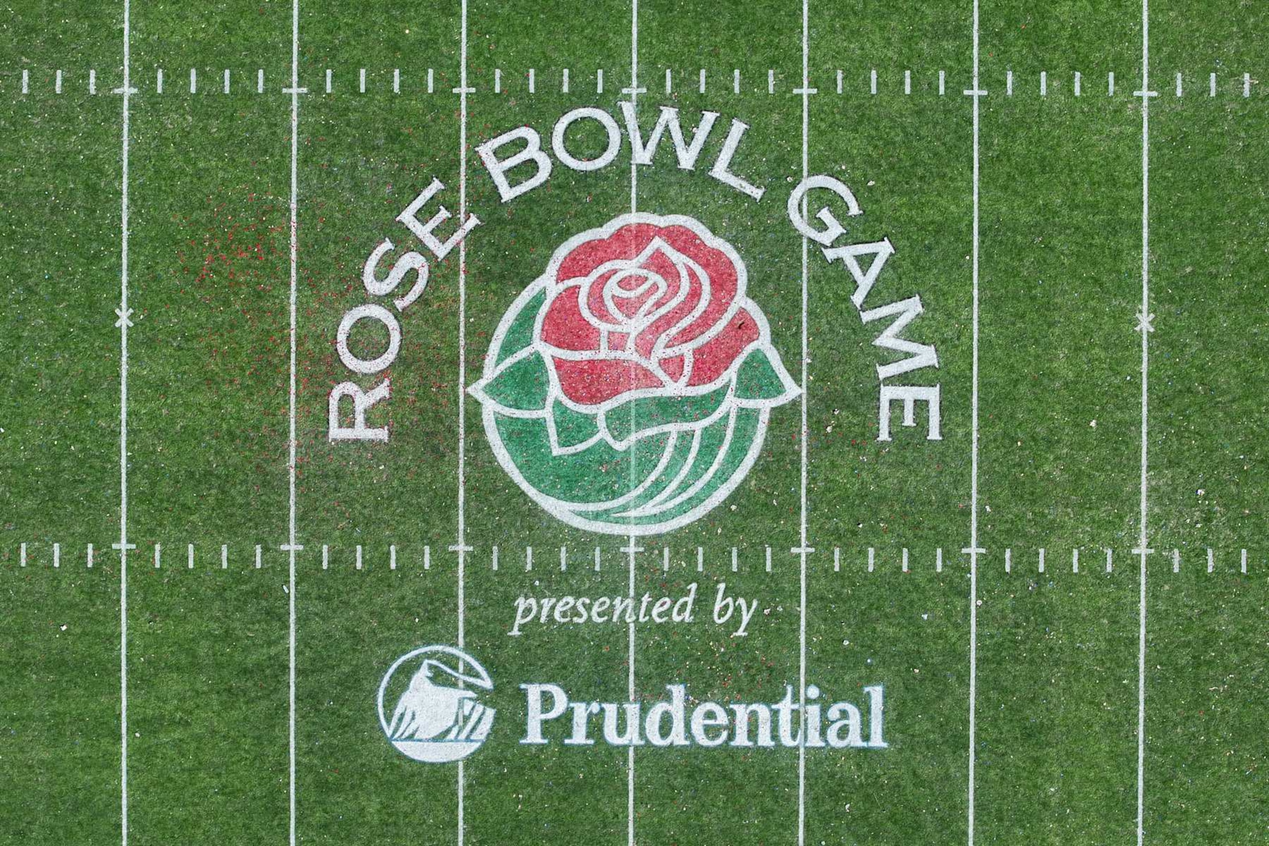 PASADENA, CALIFORNIA - JAN 2: The Rose Bowl Stadium football field with Rose Bowl Game presented by Prudential logo at midfield on January 1, 2024 in Pasadena, California. (Photo by Kirby Lee/Getty Images)