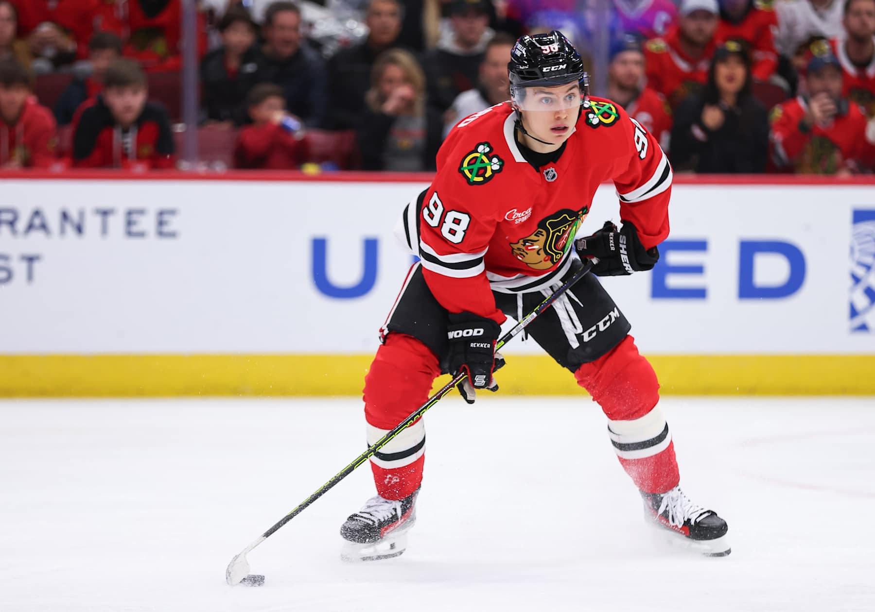 CHICAGO, IL - DECEMBER 01: Connor Bedard of the Chicago Blackhawks controls the puck during the third period against the Columbus Blue Jackets on December 1, 2024 at the United Center in Chicago, Illinois. (Photo by Melissa Tamez/Icon Sportswire via Getty Images)
