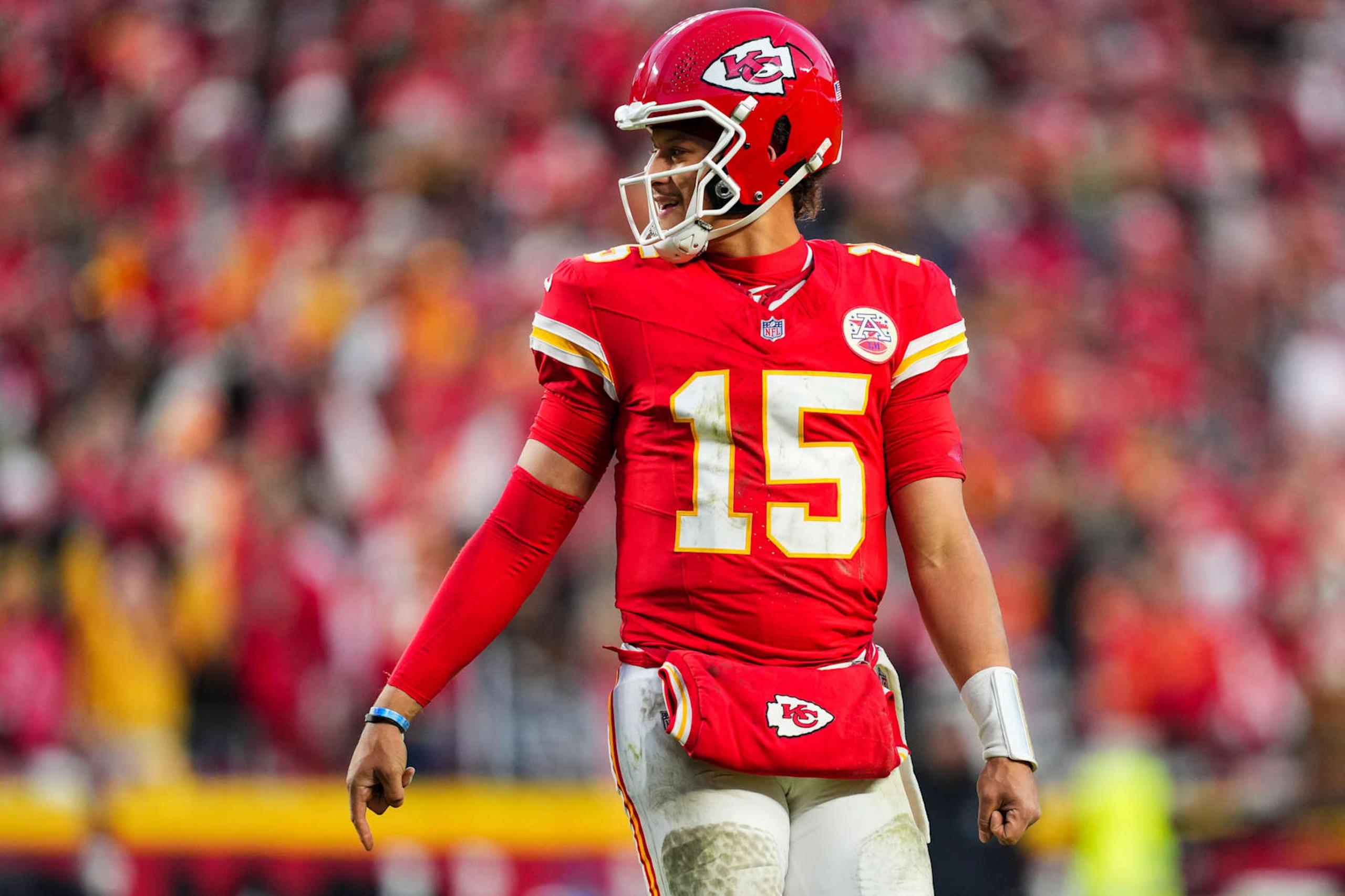 KANSAS CITY, MO - NOVEMBER 29: Patrick Mahomes #15 of the Kansas City Chiefs looks on from the field during an NFL football game against the Las Vegas Raiders at GEHA Field at Arrowhead Stadium on November 29, 2024 in Kansas City, Missouri. (Photo by Cooper Neill/Getty Images) KANSAS CITY, MO - NOVEMBER 29: Patrick Mahomes #15 of the Kansas City Chiefs looks on from the field during an NFL football game against the Las Vegas Raiders at GEHA Field at Arrowhead Stadium on November 29, 2024 in Kansas City, Missouri. (Photo by Cooper Neill/Getty Images)