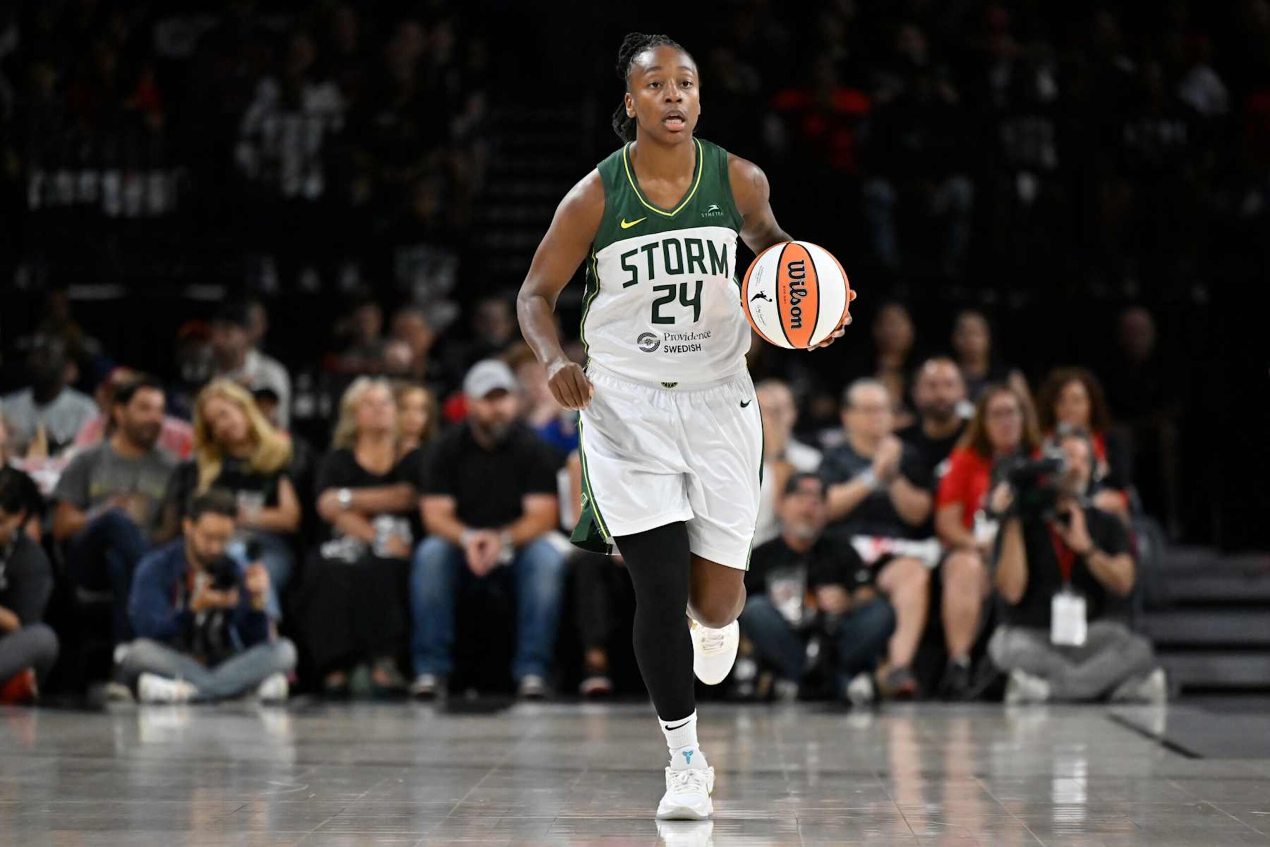 LAS VEGAS, NV - SEPTEMBER 24: Jewell Loyd #24 of the Seattle Storm dribbles the ball during the game against the Las Vegas Aces during Round one Game two of the 2024 WNBA Playoffs on September 24, 2024 at Michelob ULTRA Arena in Las Vegas, Nevada. NOTE TO USER: User expressly acknowledges and agrees that, by downloading and or using this photograph, User is consenting to the terms and conditions of the Getty Images License Agreement. Mandatory Copyright Notice: Copyright 2024 NBAE (Photo by David Becker/NBAE via Getty Images) LAS VEGAS, NV - SEPTEMBER 24: Jewell Loyd #24 of the Seattle Storm dribbles the ball during the game against the Las Vegas Aces during Round one Game two of the 2024 WNBA Playoffs on September 24, 2024 at Michelob ULTRA Arena in Las Vegas, Nevada. NOTE TO USER: User expressly acknowledges and agrees that, by downloading and or using this photograph, User is consenting to the terms and conditions of the Getty Images License Agreement. Mandatory Copyright Notice: Copyright 2024 NBAE (Photo by David Becker/NBAE via Getty Images)