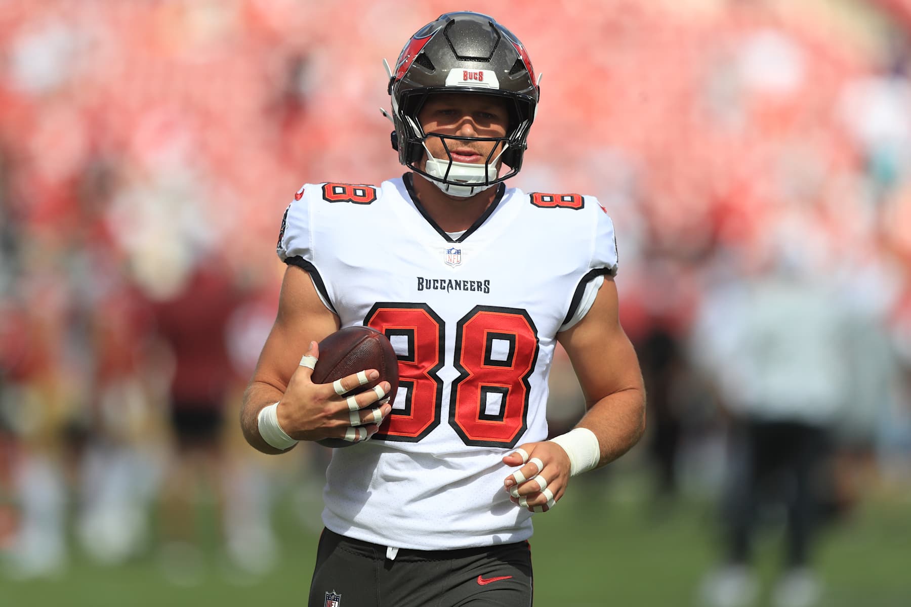 Buccaneers TE Cade Otton