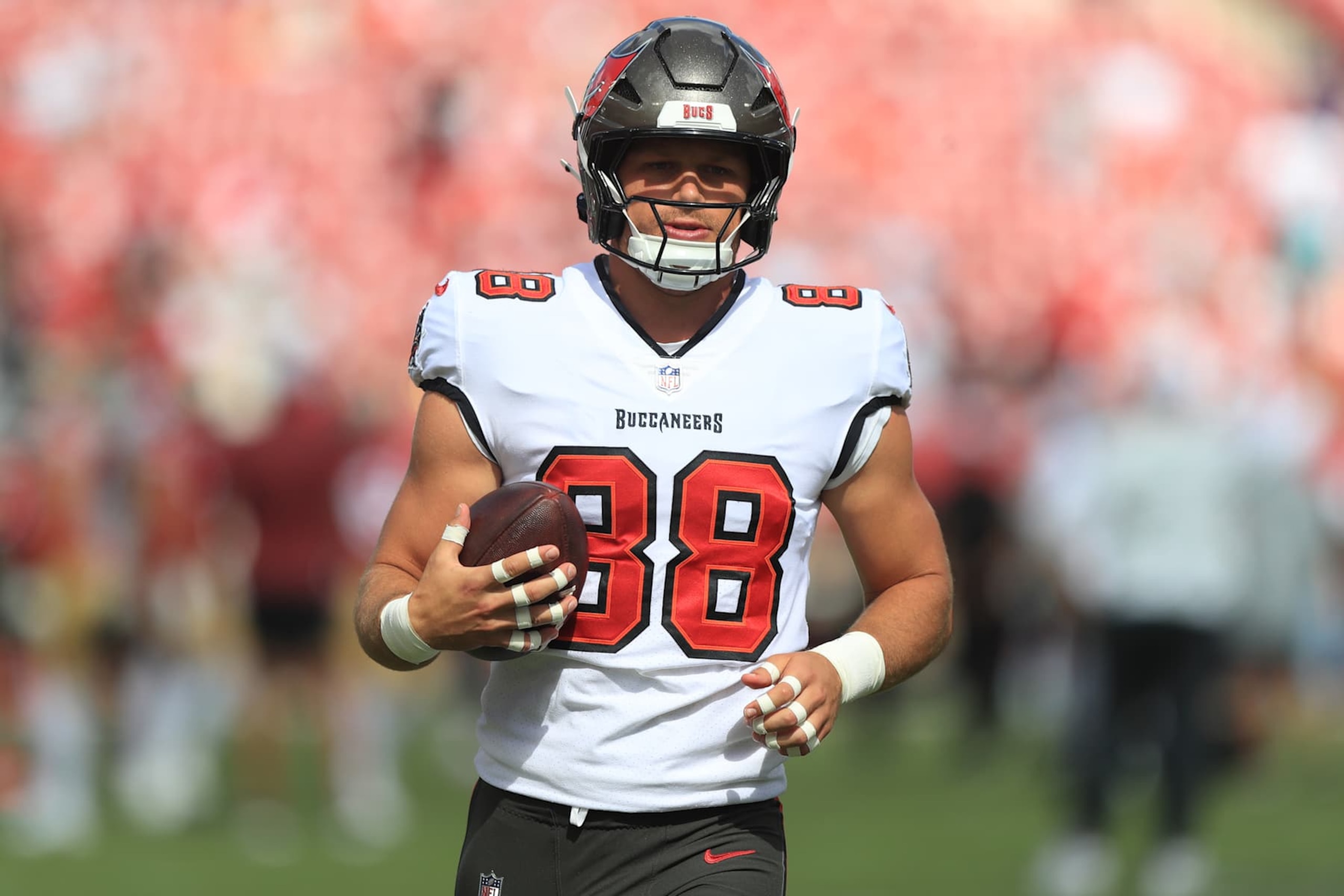 Buccaneers TE Cade Otton