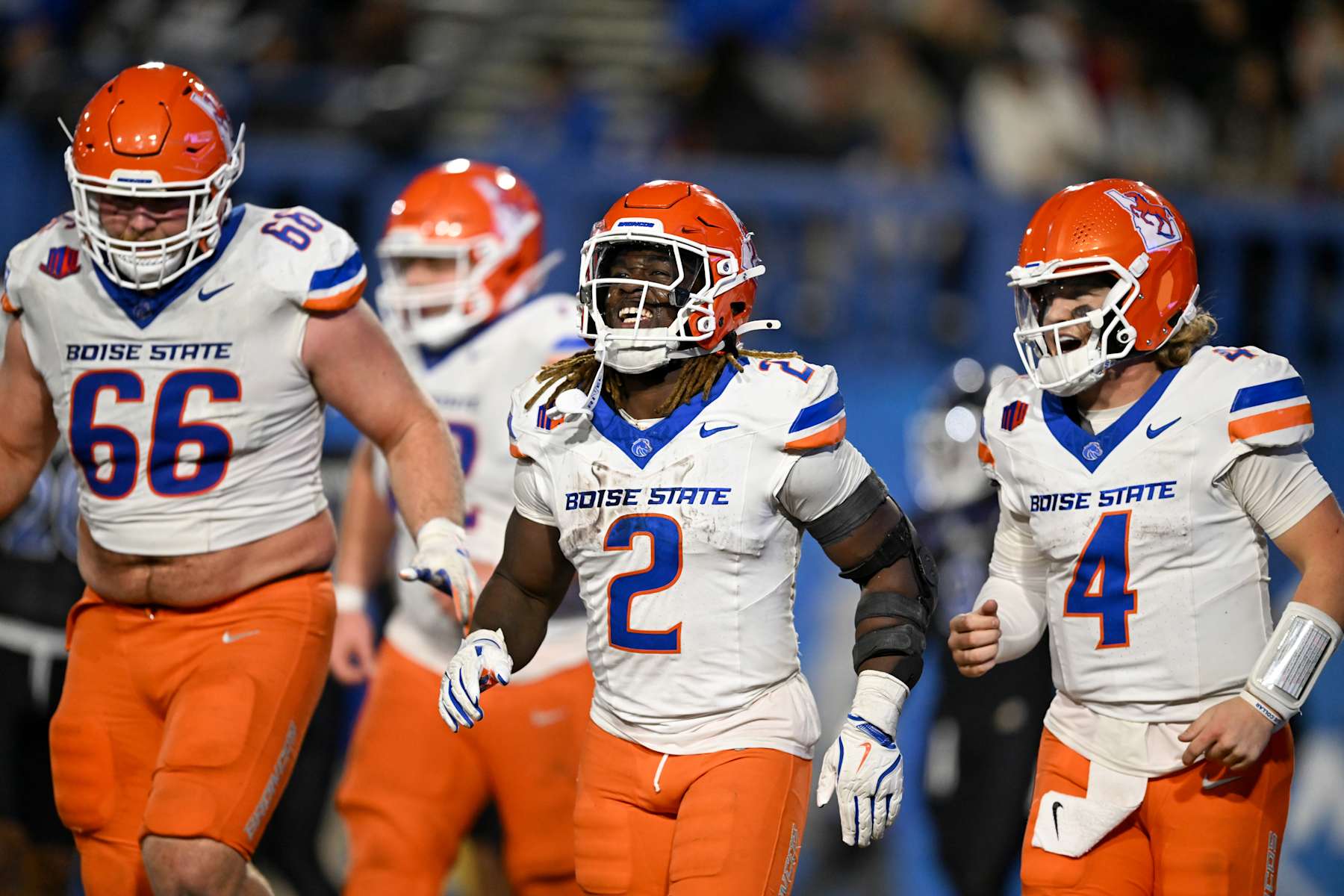 SAN JOSE, CALIFORNIA - NOVEMBER 23: Ashton Jeanty #2 of the Boise State Broncos celebrates after a touchdown against the San Jose State Spartans on November 23, 2024 in San Jose, California. (Photo by Brandon Vallance/ISI Photos/Getty Images)