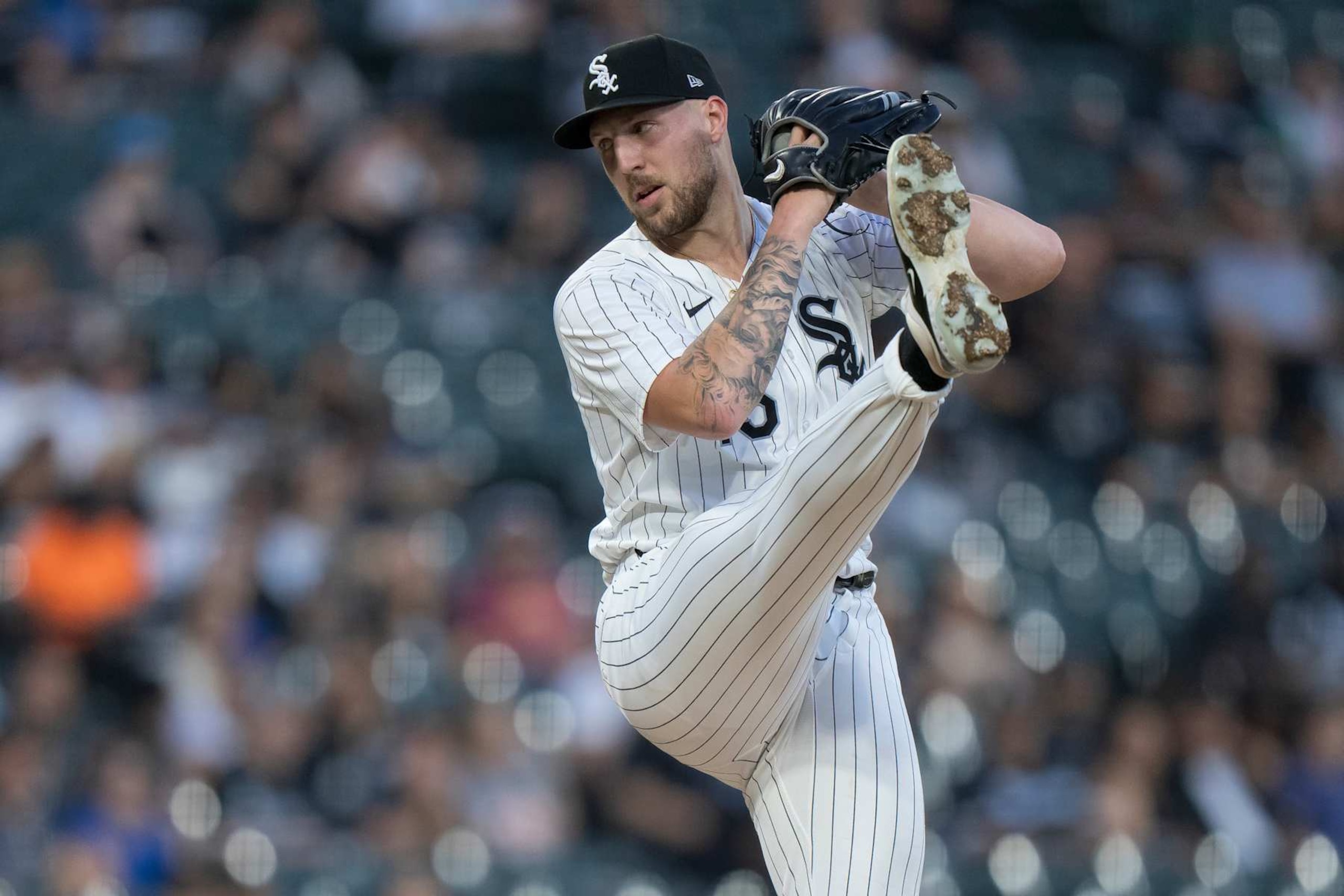 CHICAGO, ILLINOIS - SEPTEMBER 13: Garrett Crochet #45 of the Chicago White Sox pitches in the first inning of a game against the Oakland Athletics at Guaranteed Rate Field on September 13, 2024 in Chicago, Illinois. (Photo by Matt Dirksen/Getty Images) CHICAGO, ILLINOIS - SEPTEMBER 13: Garrett Crochet #45 of the Chicago White Sox pitches in the first inning of a game against the Oakland Athletics at Guaranteed Rate Field on September 13, 2024 in Chicago, Illinois. (Photo by Matt Dirksen/Getty Images)