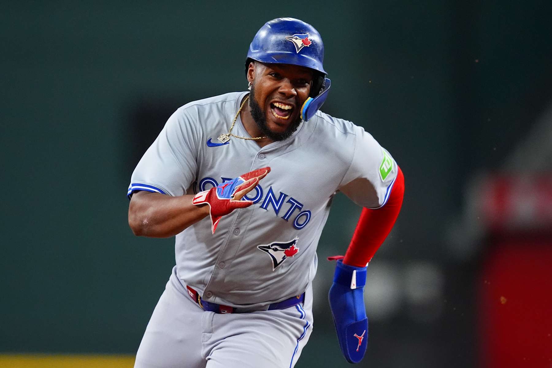 ARLINGTON, TEXAS - SEPTEMBER 17: Vladimir Guerrero Jr. #27 of the Toronto Blue Jays runs the bases during the first inning against the Texas Rangers at Globe Life Field on September 17, 2024 in Arlington, Texas. (Photo by Sam Hodde/Getty Images)