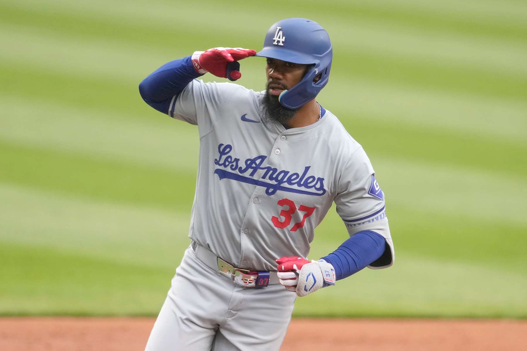 WASHINGTON, DC - APRIL 25:  Teoscar Hernández #37 of the Los Angeles Dodgers celebrates a home run in the second inning during a baseball game against the Washington Nationals at Nationals Park on April 25, 2024 in Washington, DC.  (Photo by Mitchell Layton/Getty Images)