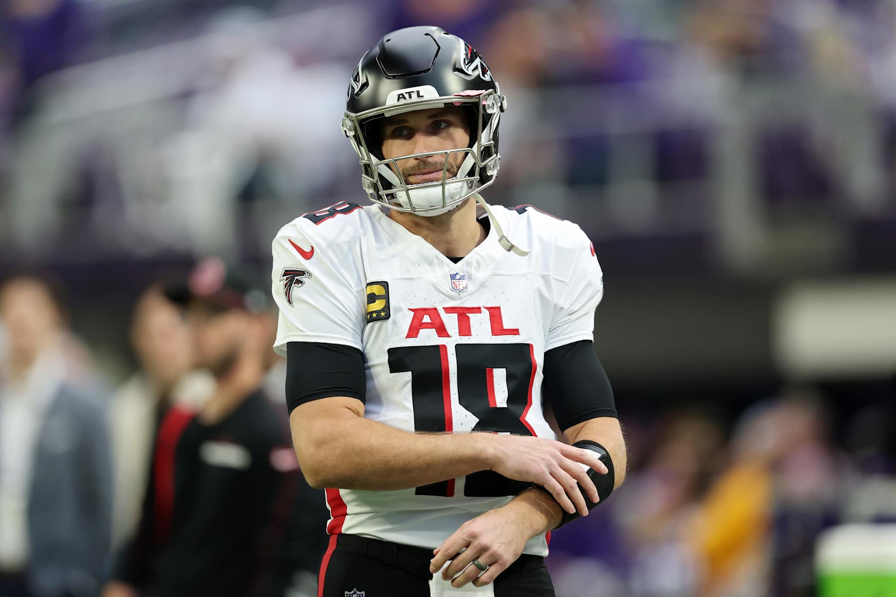 MINNEAPOLIS, MINNESOTA - DECEMBER 08: Kirk Cousins #18 of the Atlanta Falcons looks on before the game against the Minnesota Vikings at U.S. Bank Stadium on December 08, 2024 in Minneapolis, Minnesota. (Photo by David Berding/Getty Images)