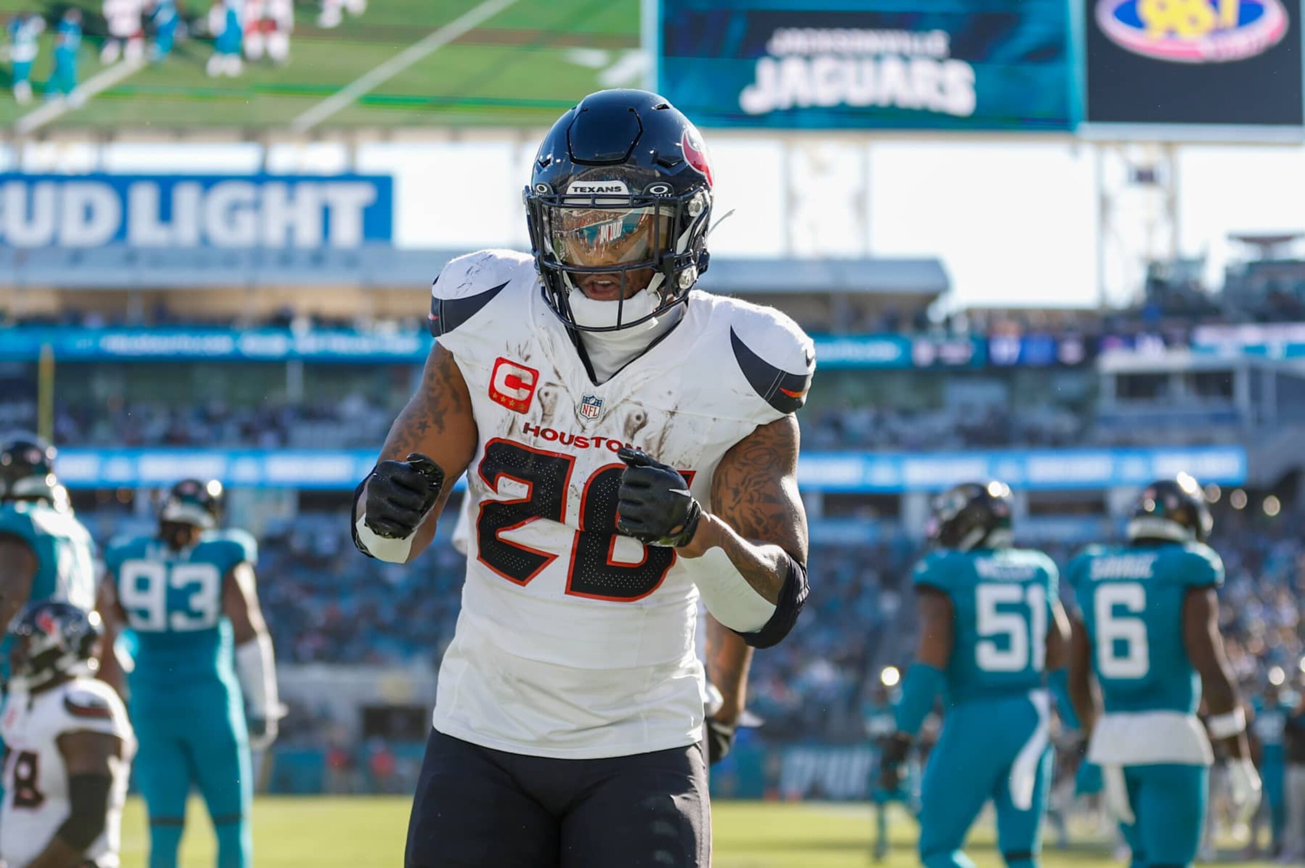 JACKSONVILLE, FL - DECEMBER 01: Houston Texans running back Joe Mixon (28) celebrates a touchdown during the game between the Jacksonville Jaguars and the Houston Texans on December 1, 2024 at EverBank Stadium in Jacksonville, Fl. (Photo by David Rosenblum/Icon Sportswire via Getty Images)