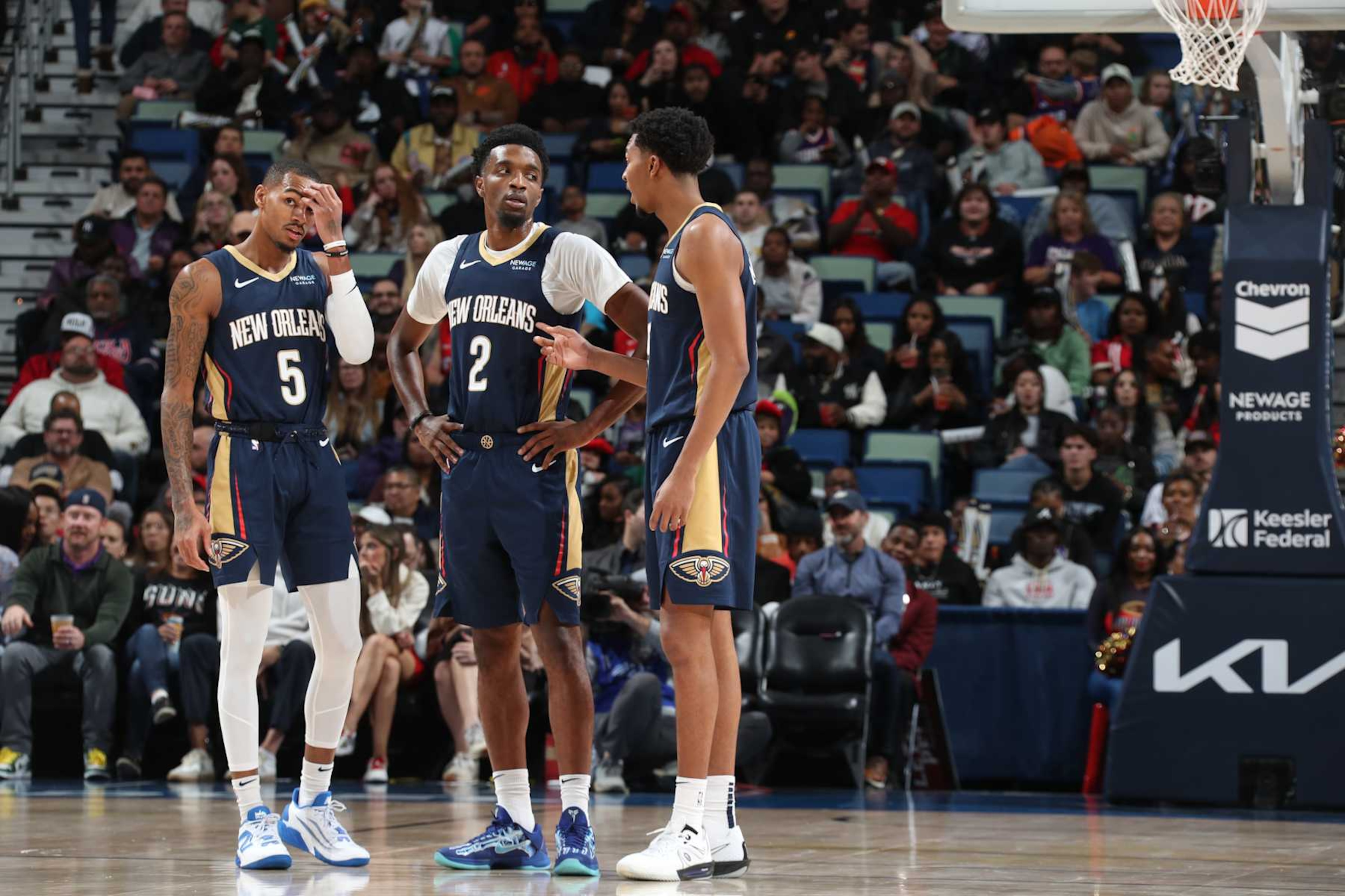 Dejounte Murray, Herbert Jones and Trey Murphy III