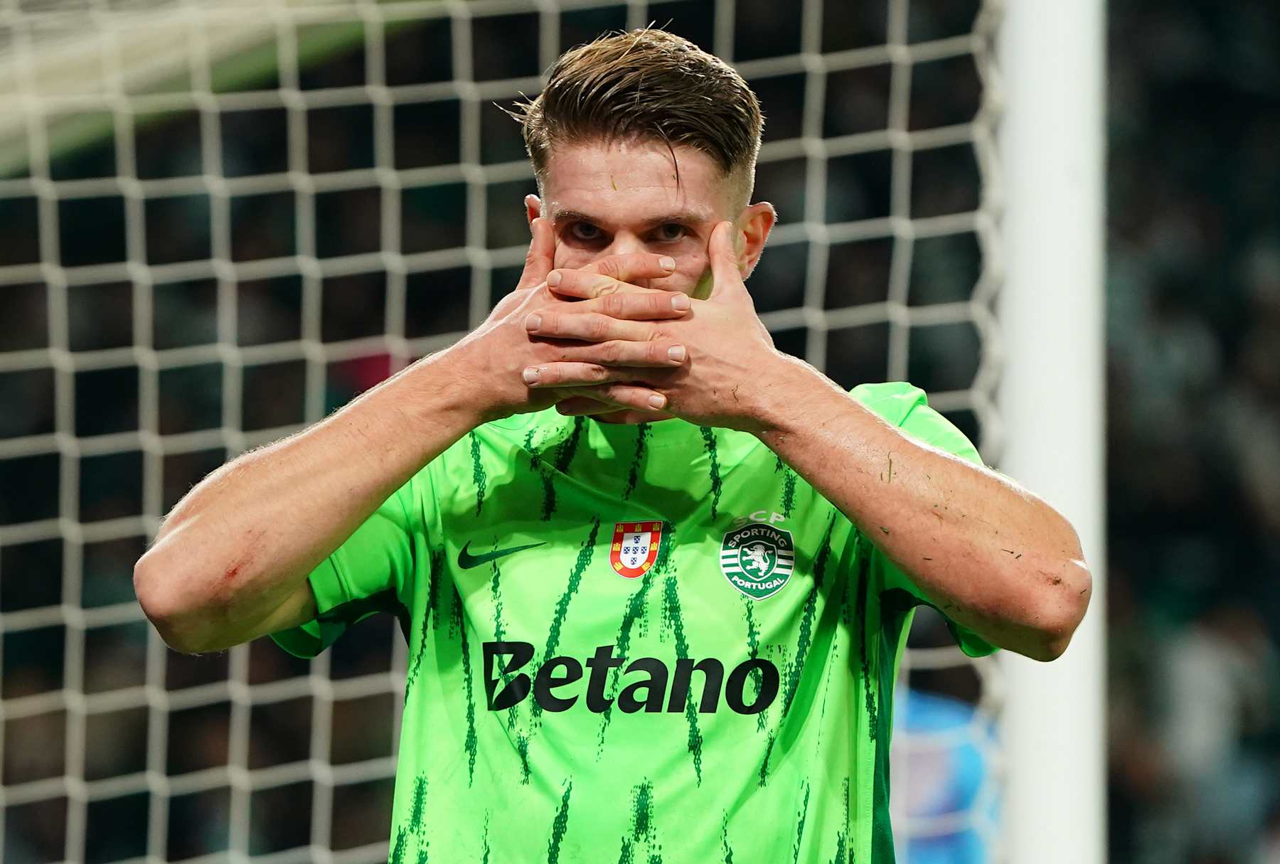 LISBON, PORTUGAL - NOVEMBER 22: Viktor Gyokeres of Sporting CP celebrates after scoring a goal during the Portuguese Cup match between Sporting CP and Amarante FC at Estadio Jose Alvalade on November 22, 2024 in Lisbon, Portugal. (Photo by Gualter Fatia/Getty Images)