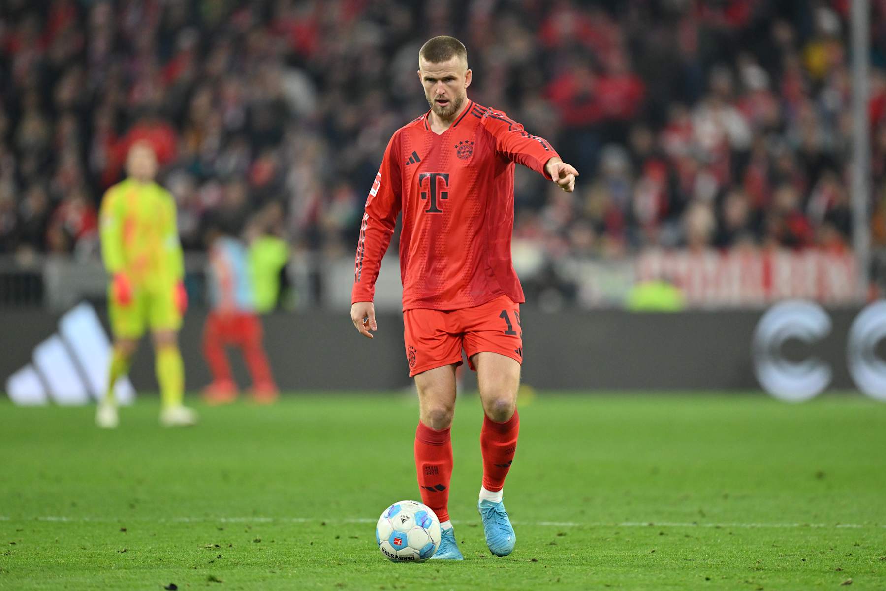 MUNICH, GERMANY - NOVEMBER 02: Eric Dier of FC Bayern München plays the ball during the Bundesliga match between FC Bayern München and 1. FC Union Berlin at Allianz Arena on November 02, 2024 in Munich, Germany. (Photo by Sebastian Widmann/Getty Images)